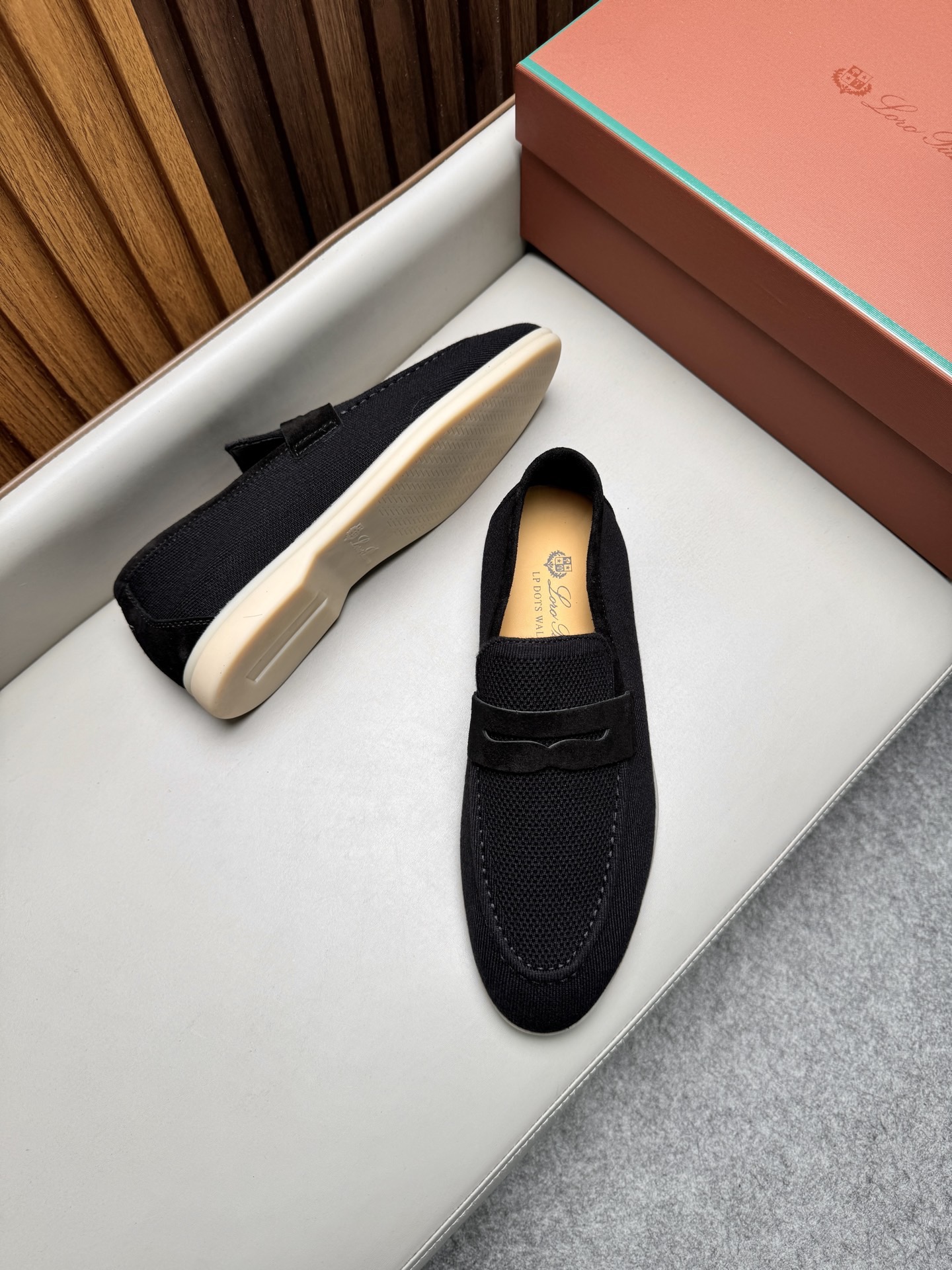 Лоферы мужские Loro Piana чёрного цвета