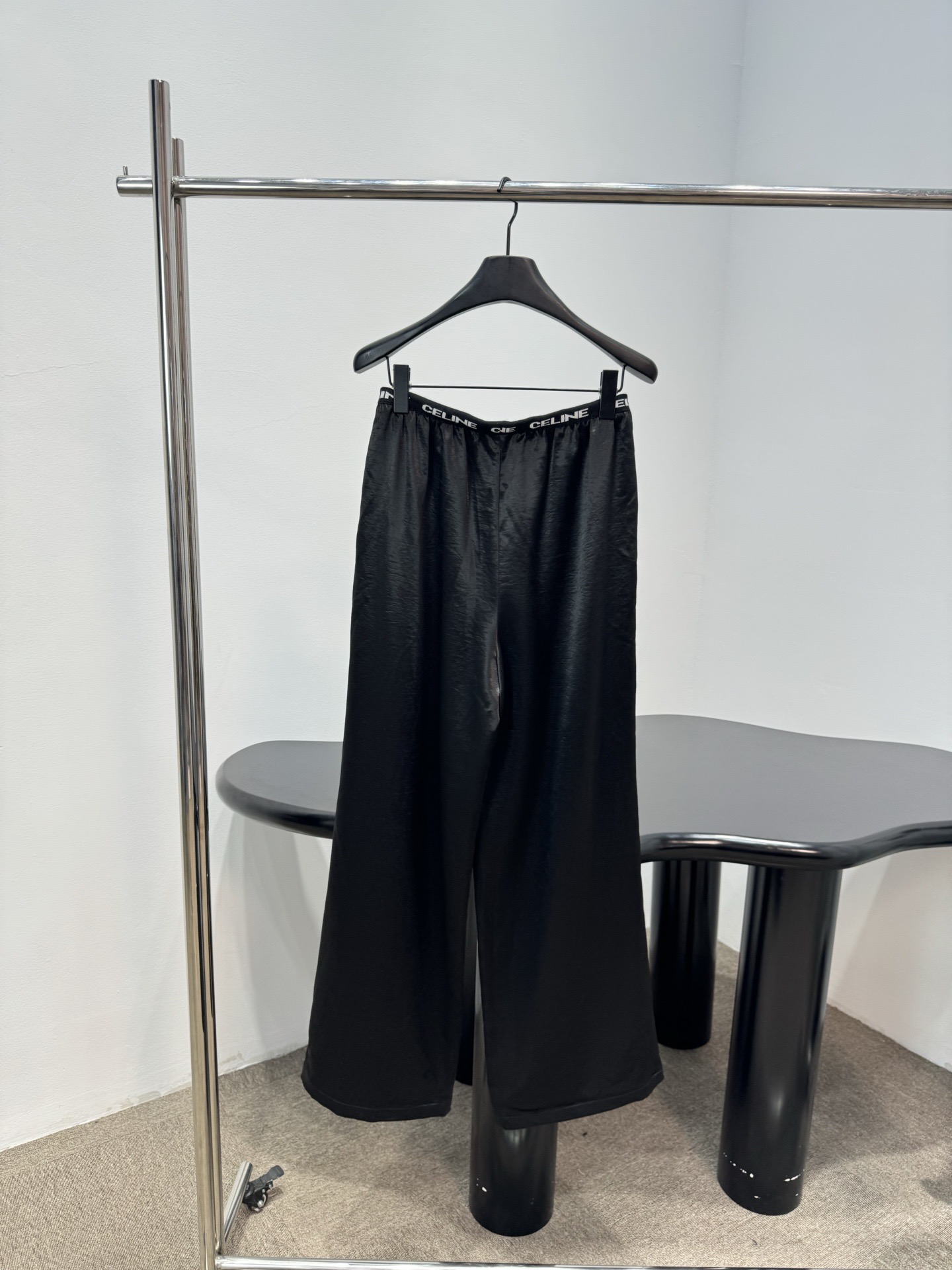 Брюки женские в стиле Celine чёрного цвета с поясом на кулиске