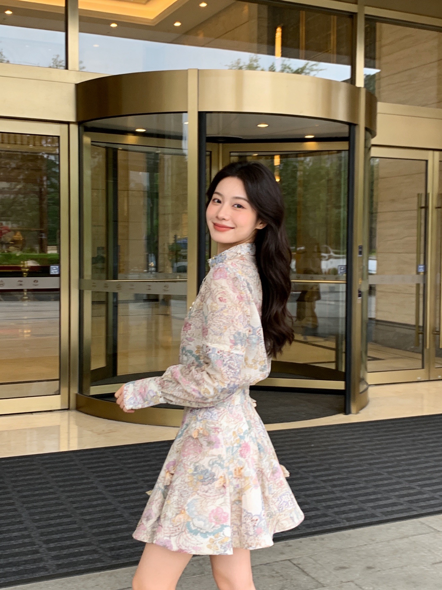 Костюм женский в стиле Zimmermann комплект 3 в 1 с юбкой и топом