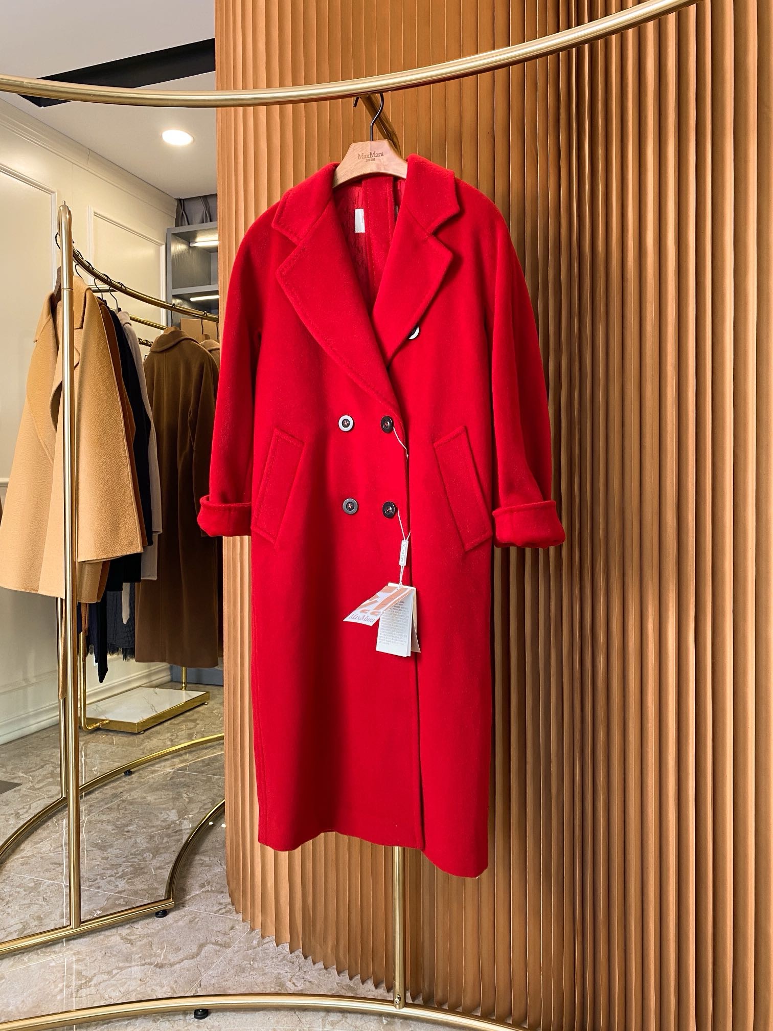 Пальто женское в стиле Max Mara Anne-Marie Beretta красного цвета