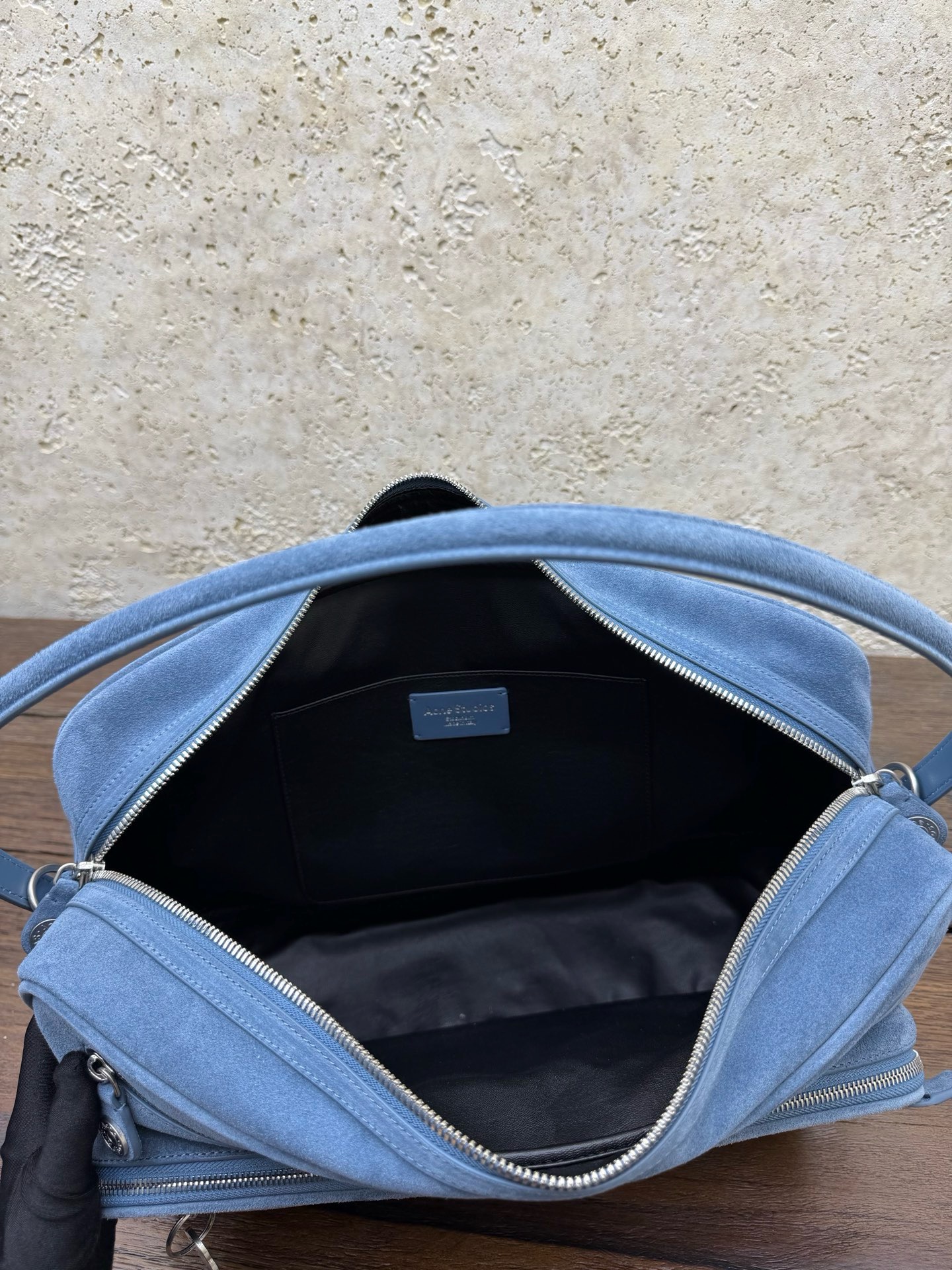 Сумка женская Acne Studios Camera Bag синего цвета