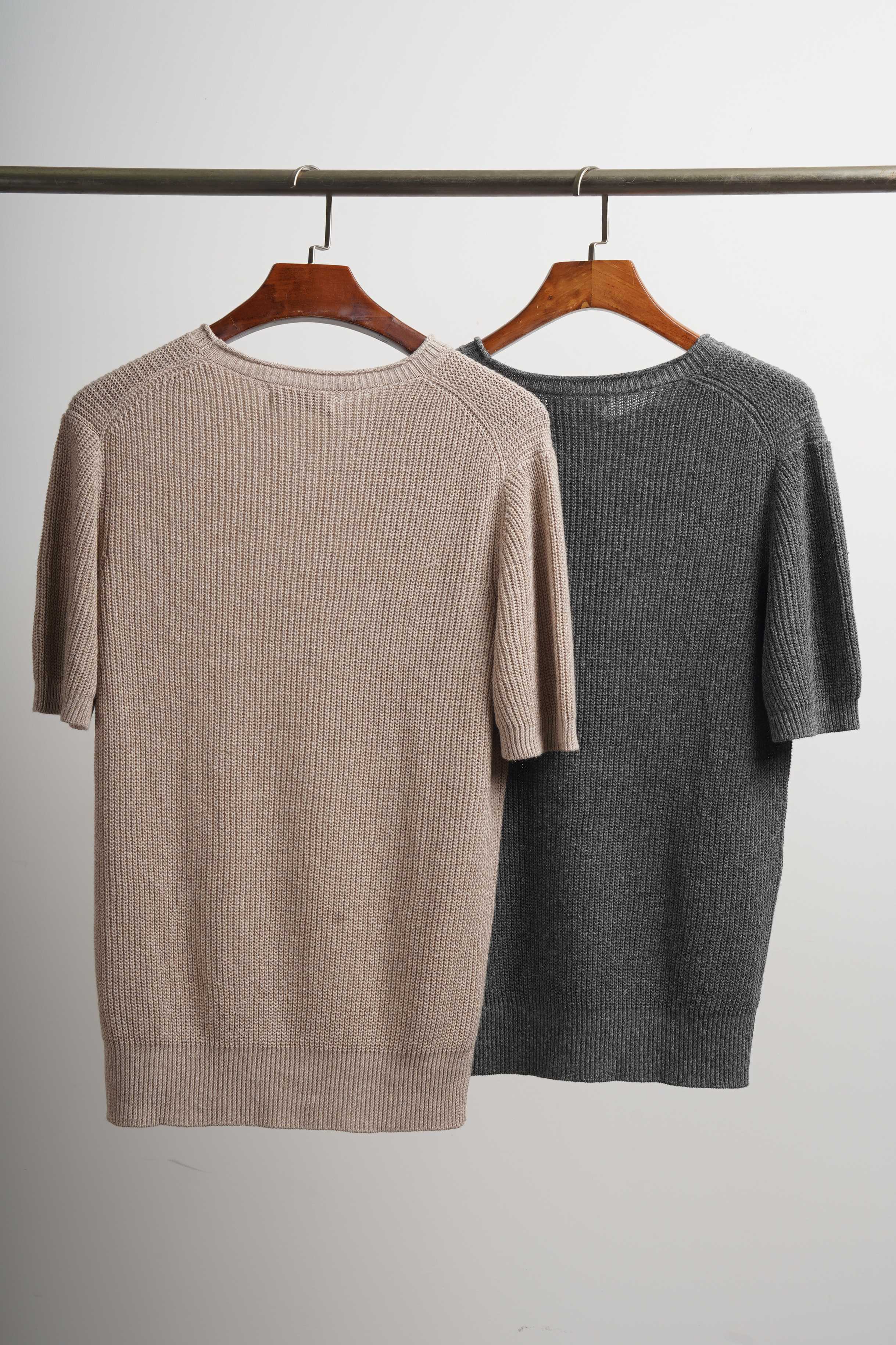 Футболка мужская в стиле Brunello Cucinelli из льна и хлопка бежевого цвета 