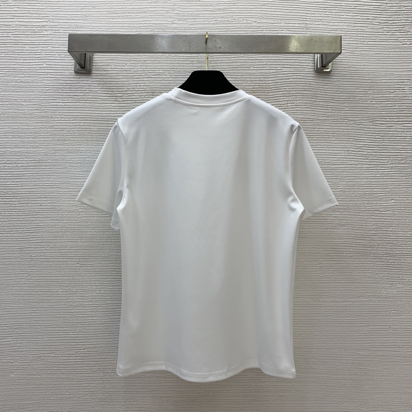 Костюм женский в стиле Burberry: футболка с логотипом и плиссированная юбка