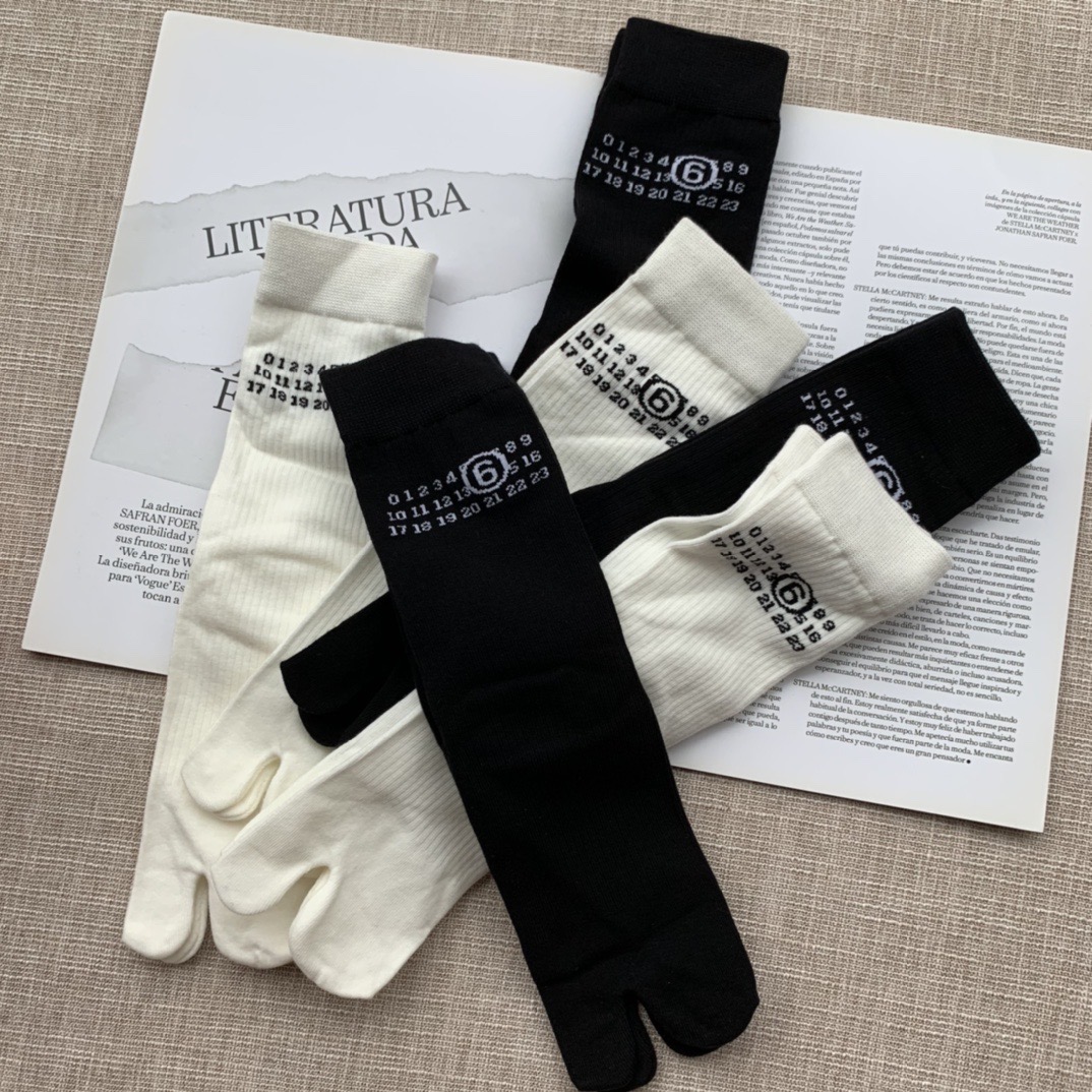 Носки женские в стиле Maison Margiela MM6 таби хлопковые (набор 6 пар)