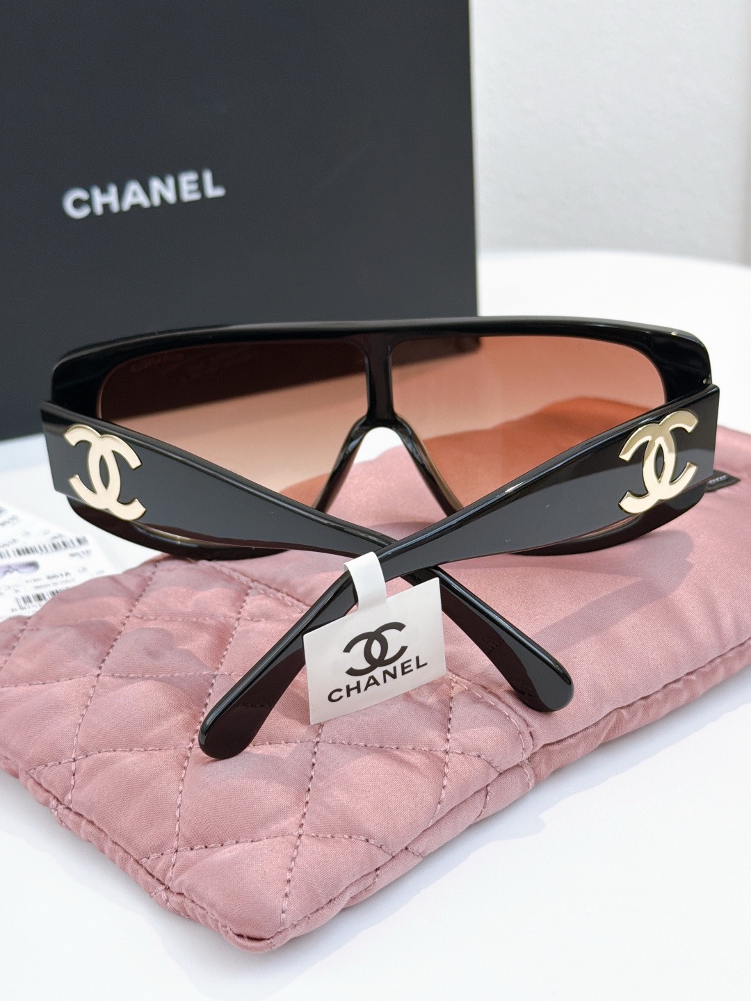Солнцезащитные очки Chanel 5495