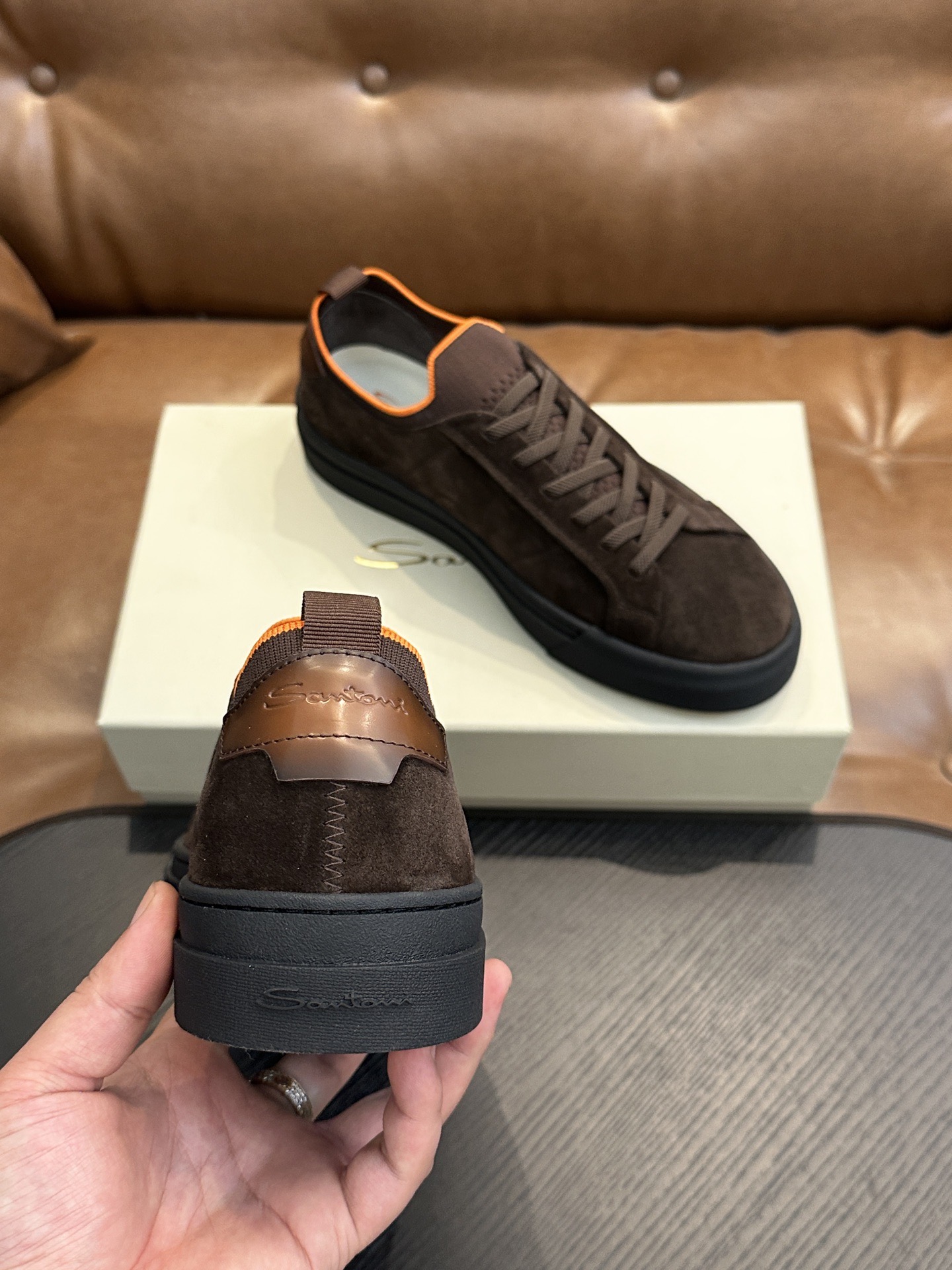 Кроссовки мужские в стиле Santoni из натуральной зернистой кожи коричневого цвета