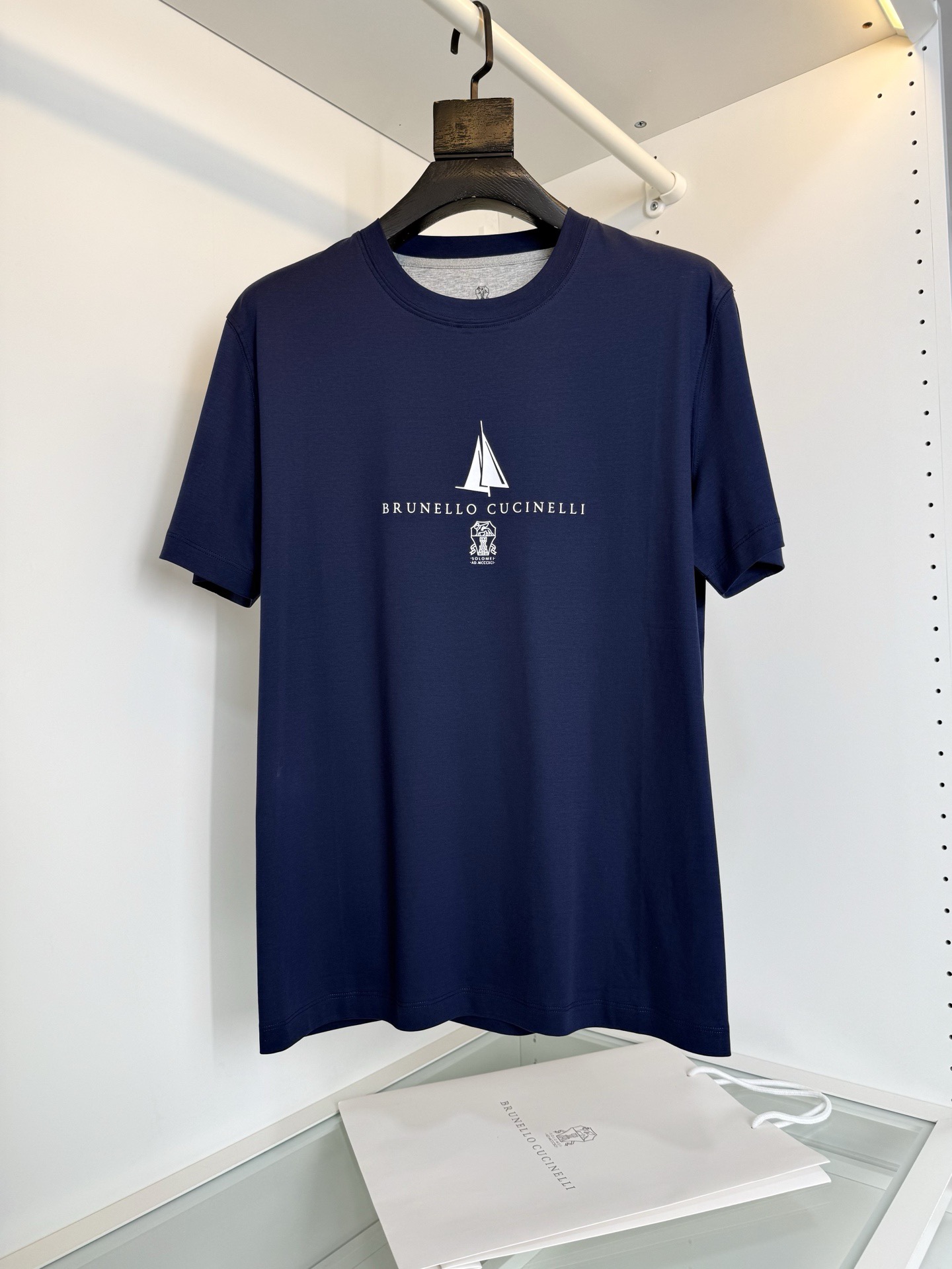 Футболка мужская Brunello Cucinelli Leisure JClass Yacht синего цвета с принтом