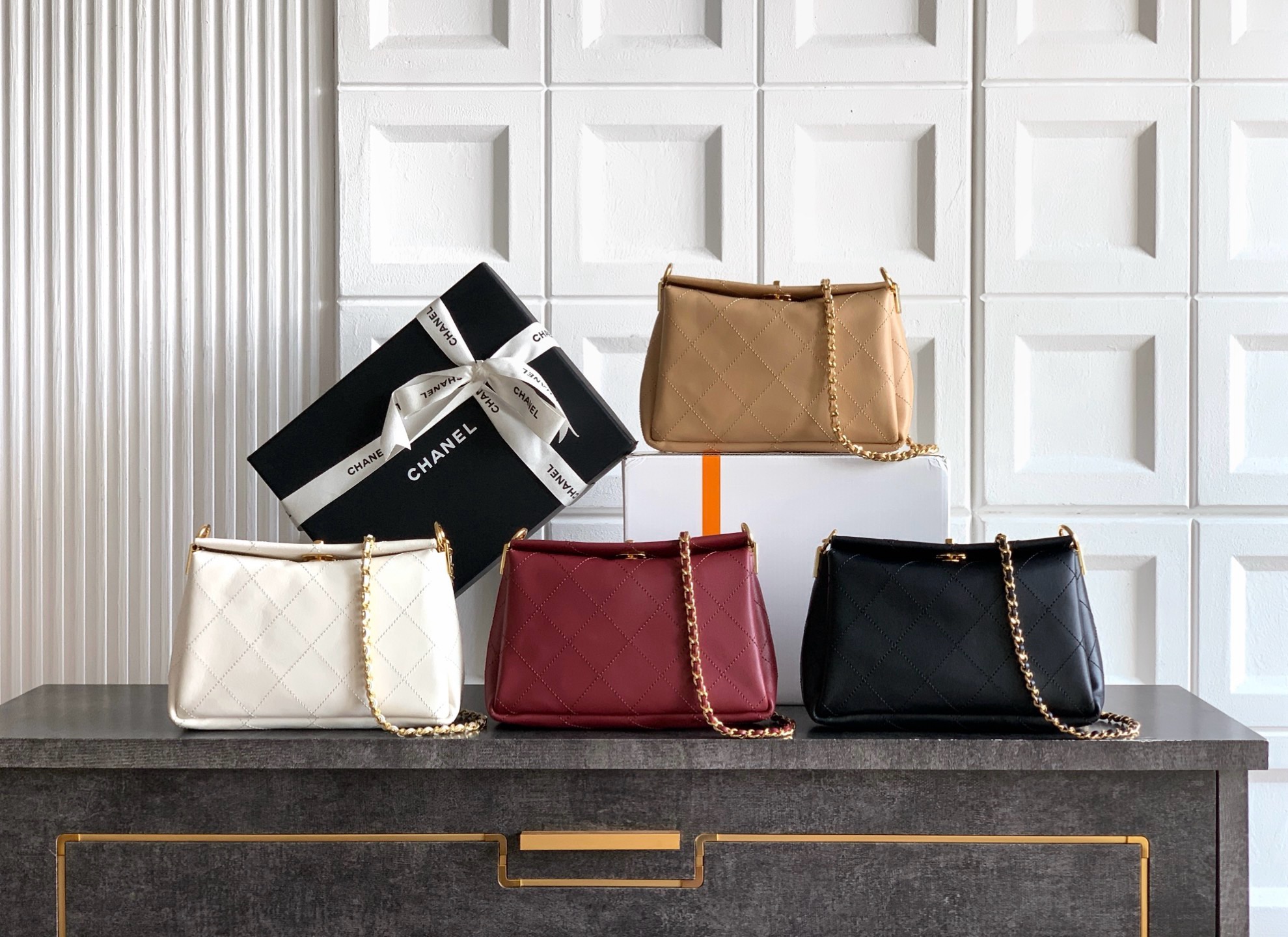Сумка женская в стиле Chanel Hobo чёрного цвета