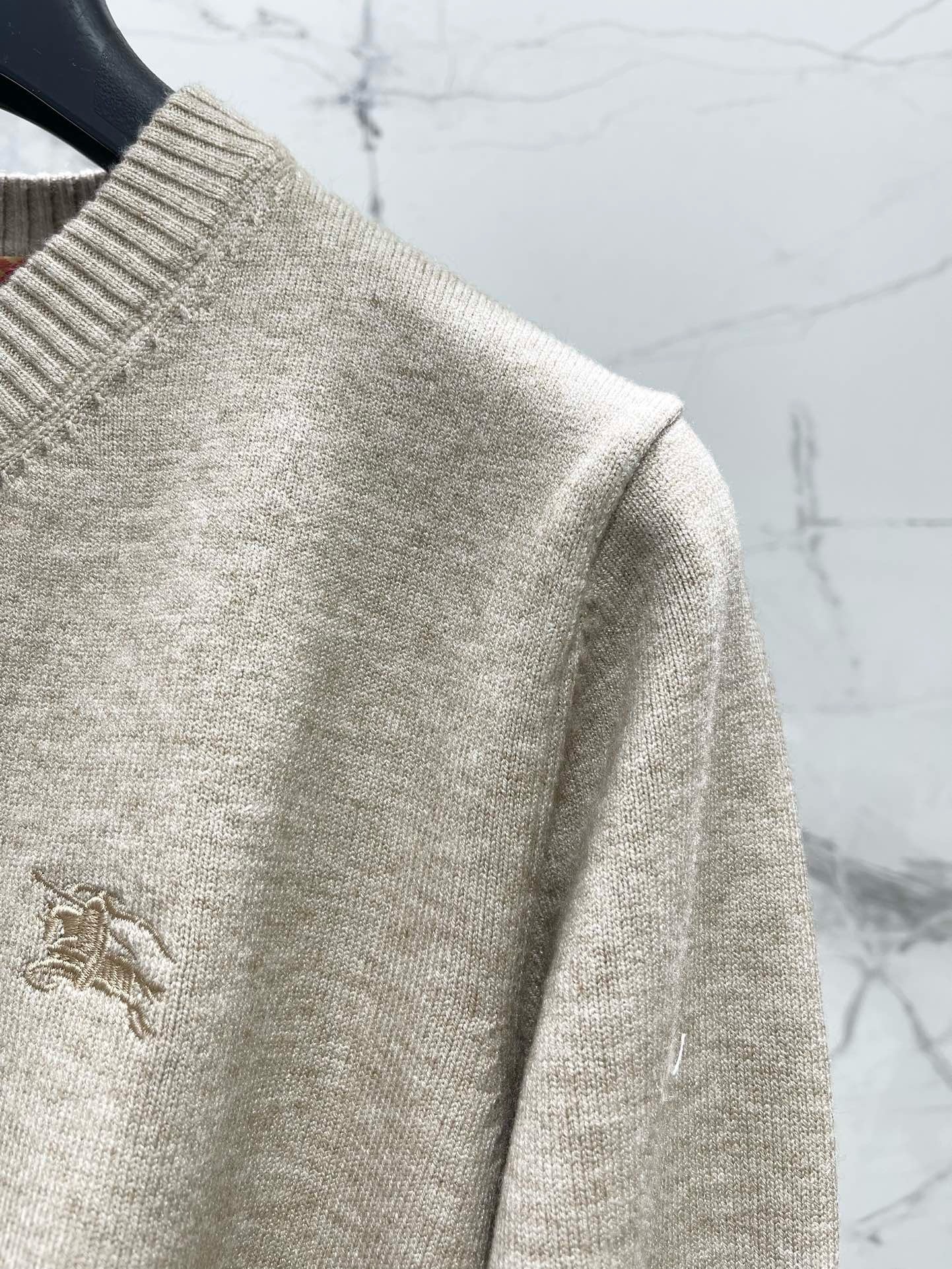 Кардиган женский Burberry EKD Cotton Wool Cardigan бежевого цвета