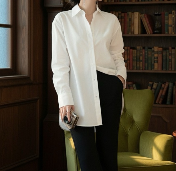 Рубашка женская в стиле Loewe хлопковая с длинным рукавом белого цвета