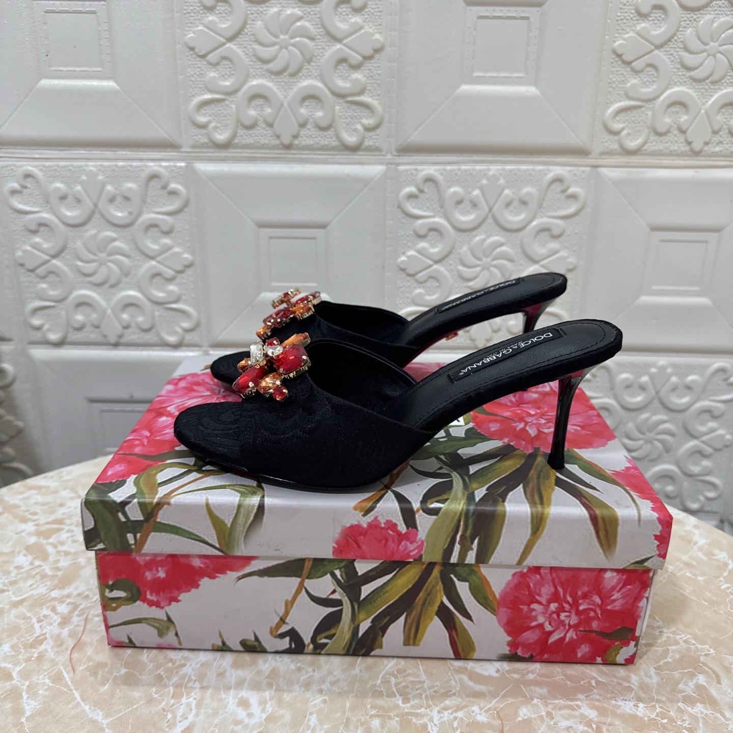 Мюли женские Dolce & Gabbana Keira чёрного цвета