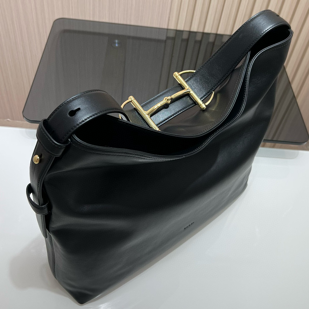 Сумка женская в стиле Gucci Beatrix из натуральной кожи чёрного цвета с бамбуковой ручкой