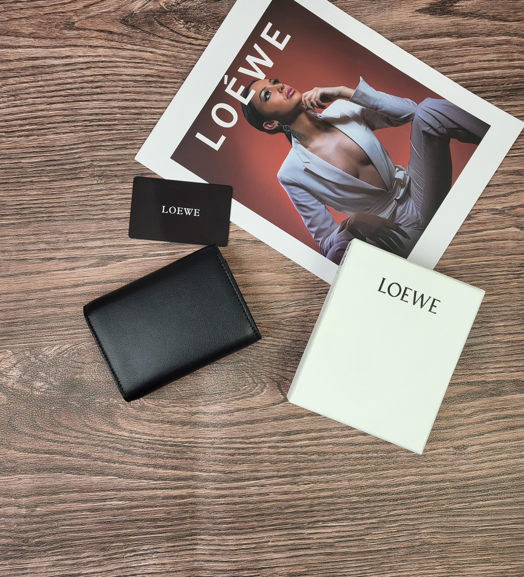 Кошелёк женский в стиле Loewe L1104 чёрного цвета