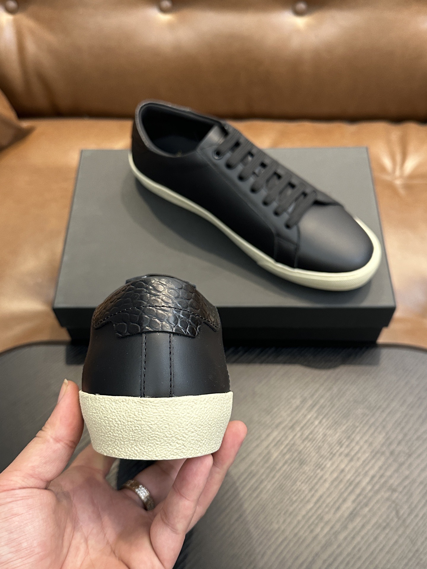 Кроссовки мужские в стиле Saint Laurent SL/61 черного цвета