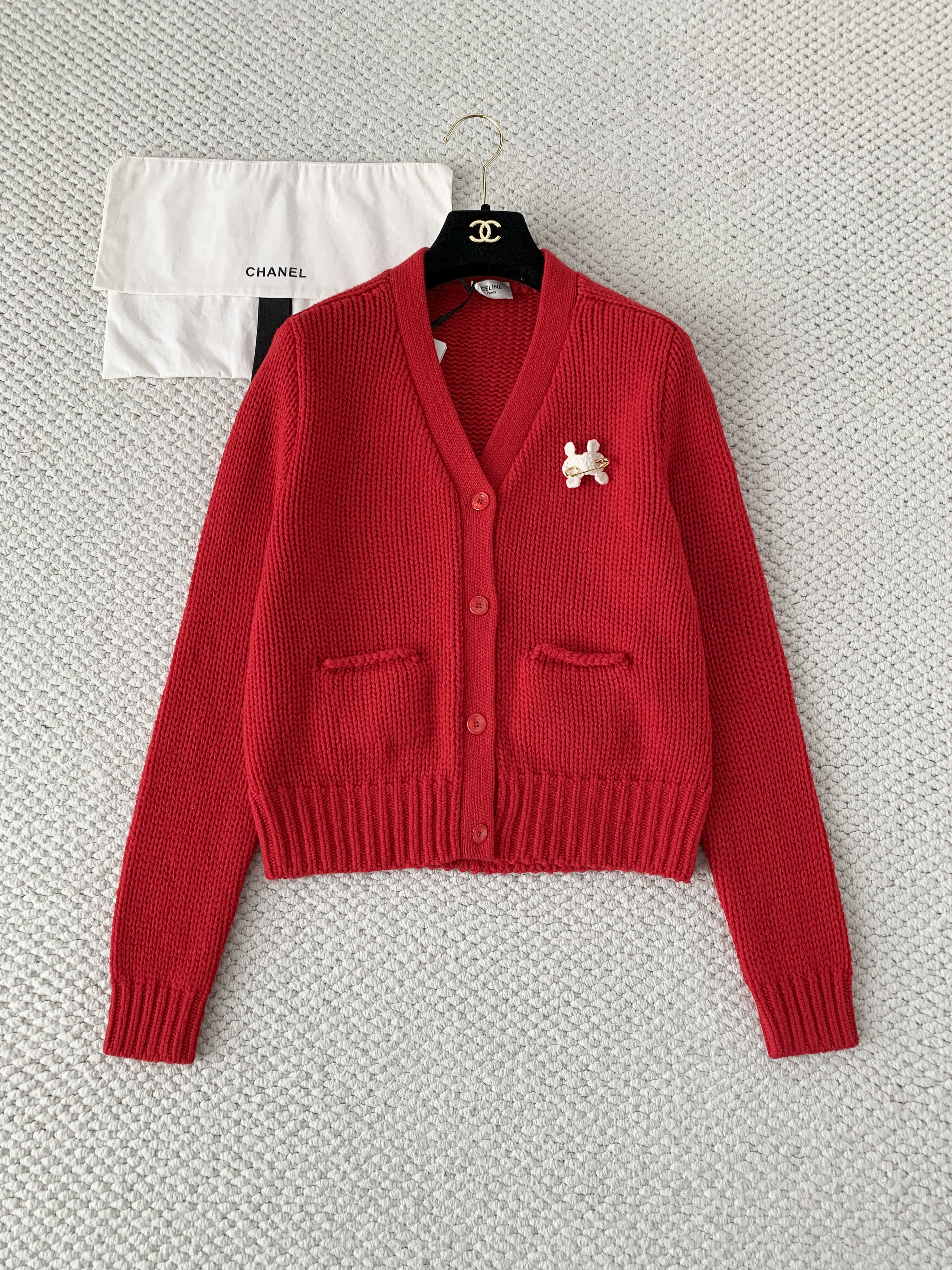 Кардиган женский в стиле Celine V-neck из шерсти красного цвета