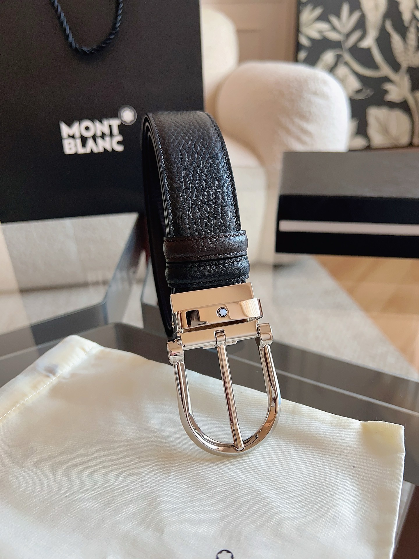 Ремень мужской Montblanc чёрного цвета двусторонний стальная пряжка