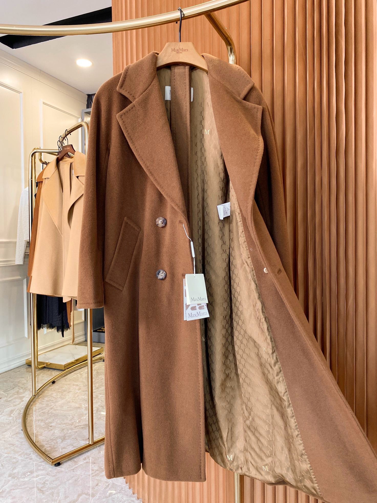 Пальто женское в стиле Max Mara Anne-Marie Beretta коричневого цвета