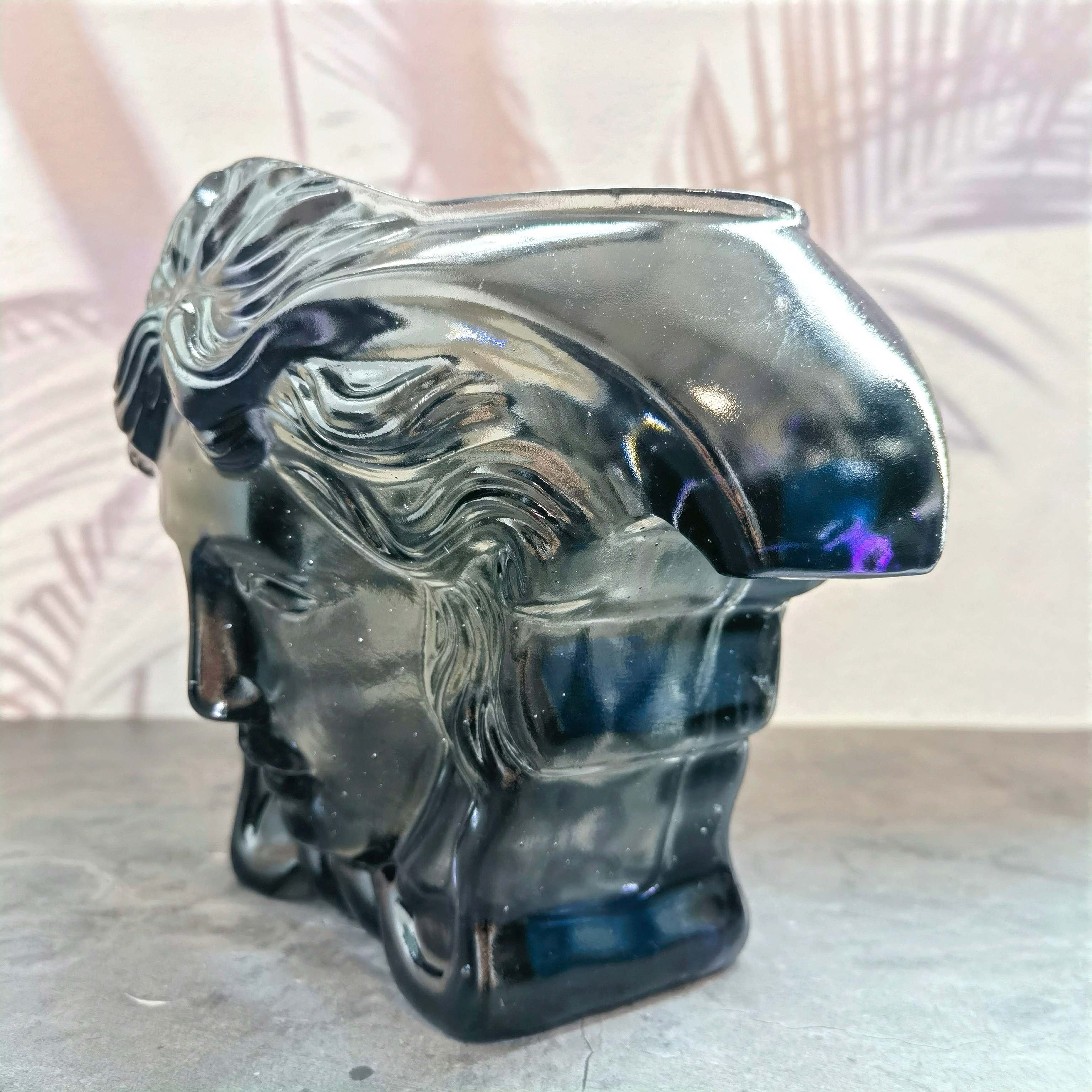 Ваза хрустальная в стиле Versace Medusa Head, дымчатого цвета