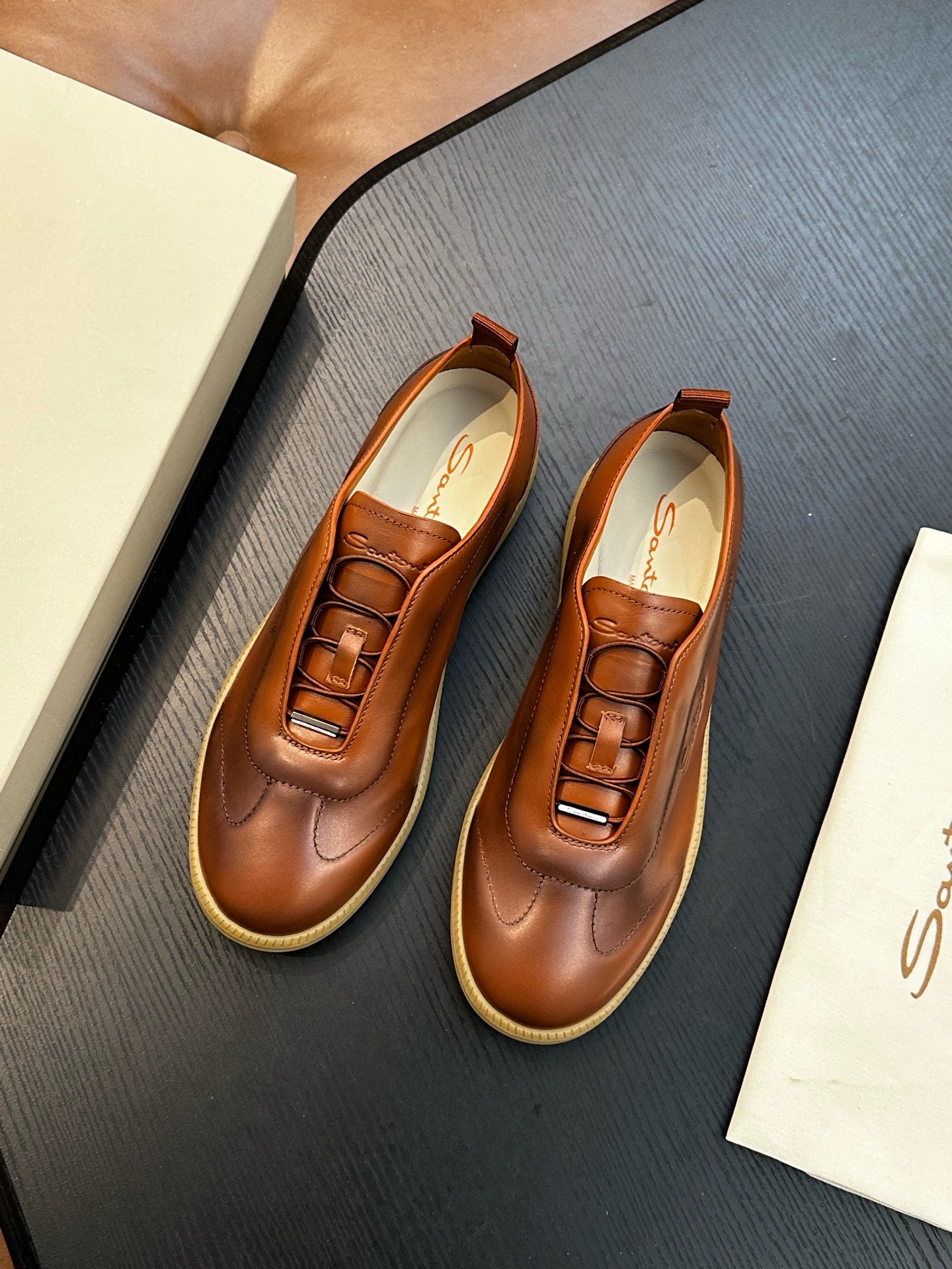 Кеды мужские в стиле Santoni из натуральной кожи коричневого цвета