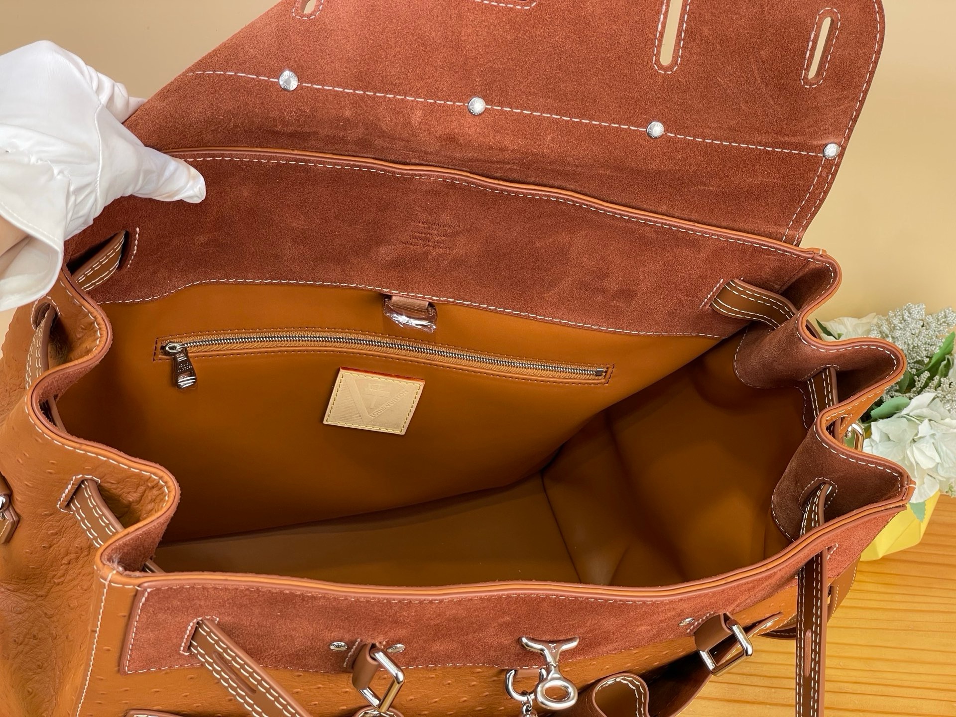 Сумка женская в стиле Louis Vuitton Steamer 40 коньячного цвета