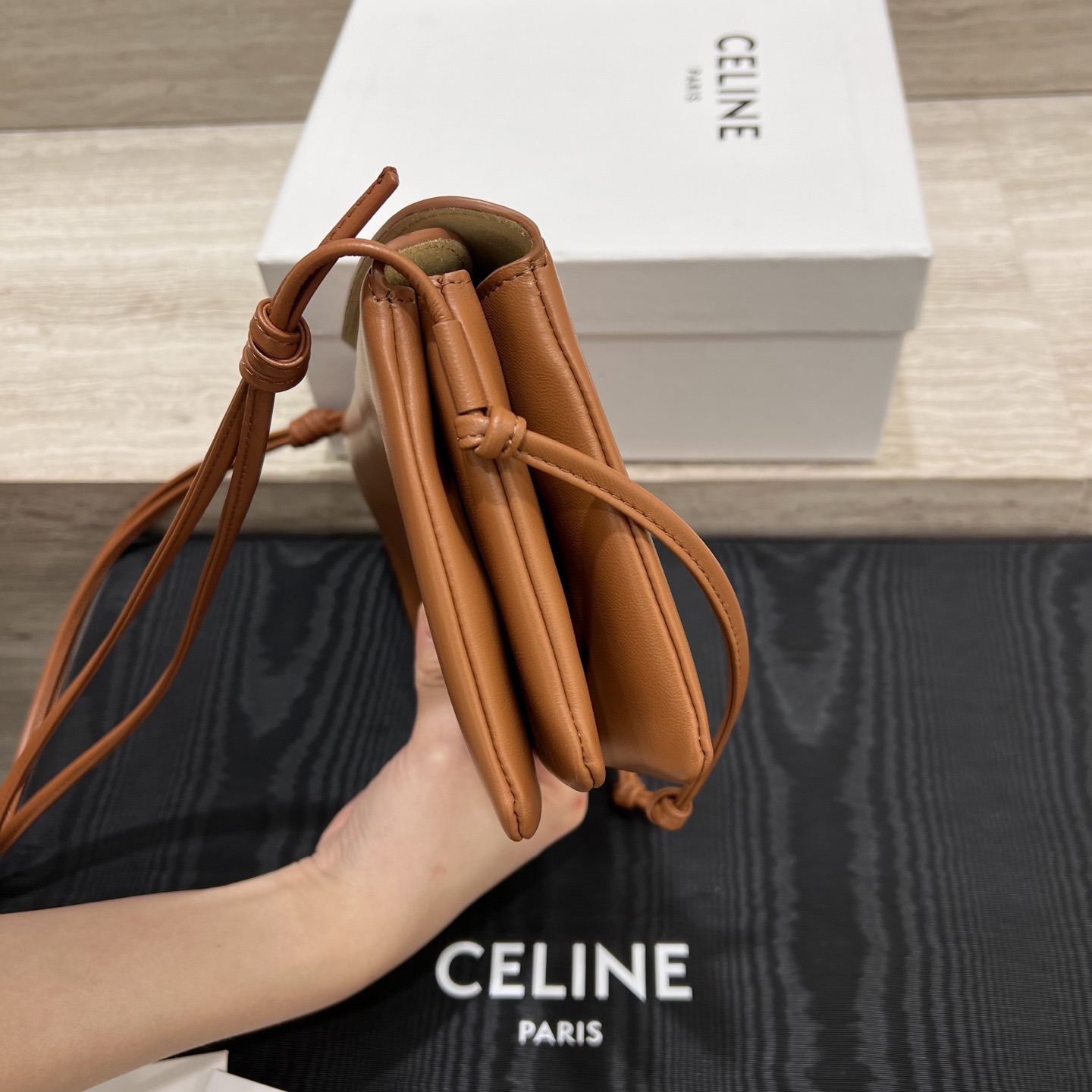 Сумка женская в стиле Celine Trio Flap карамельного цвета