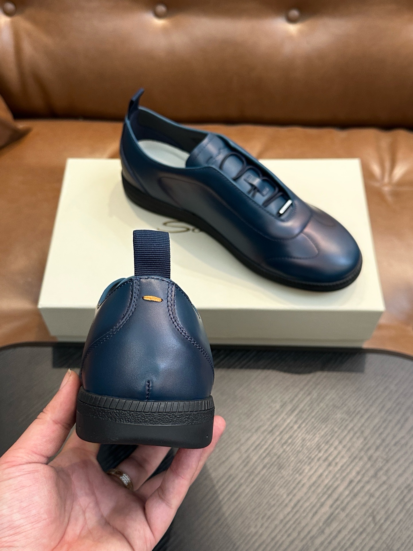 Кеды мужские в стиле Santoni из натуральной кожи темно-синего цвета
