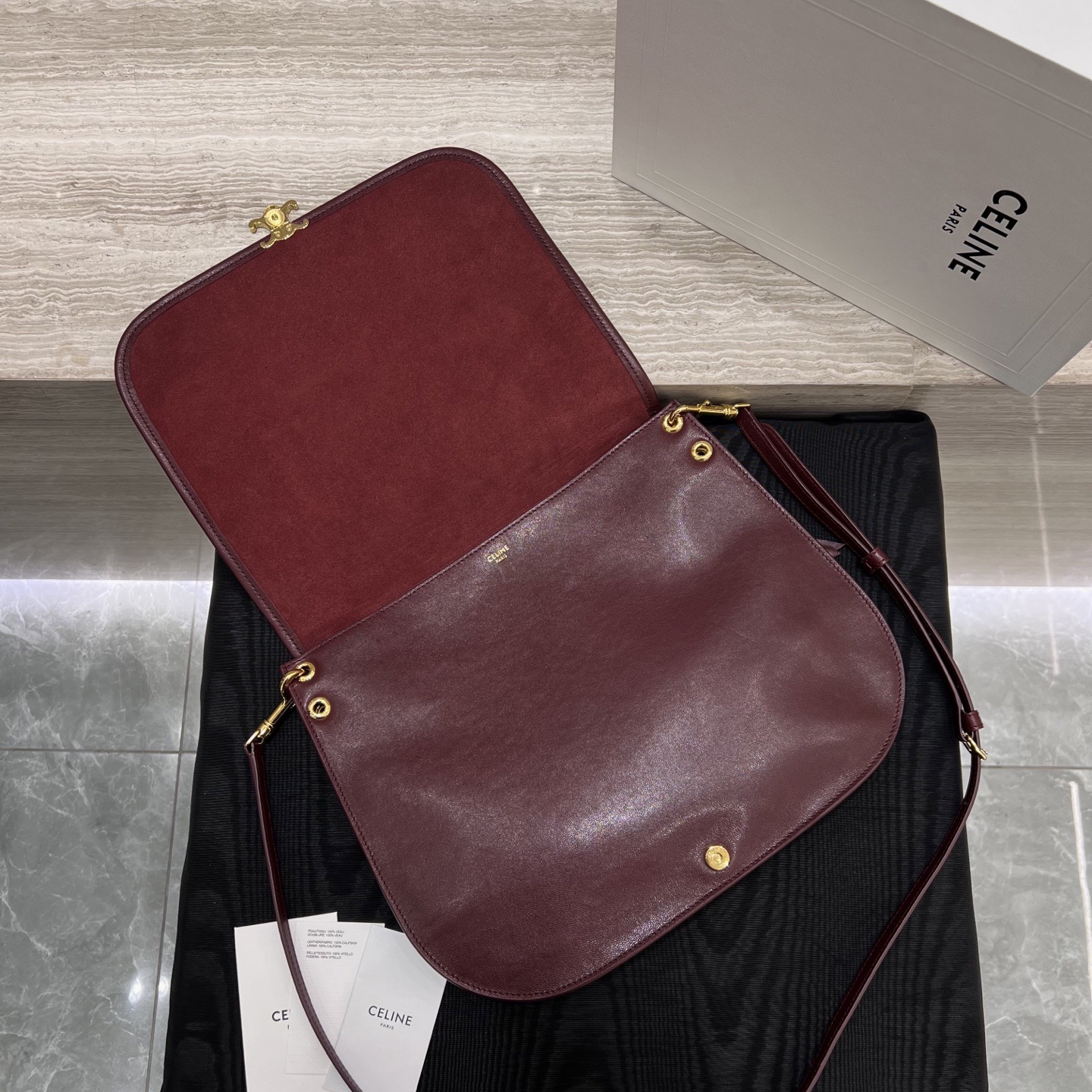 Сумка женская в стиле Celine Soft Triomphe Besace бордового цвета