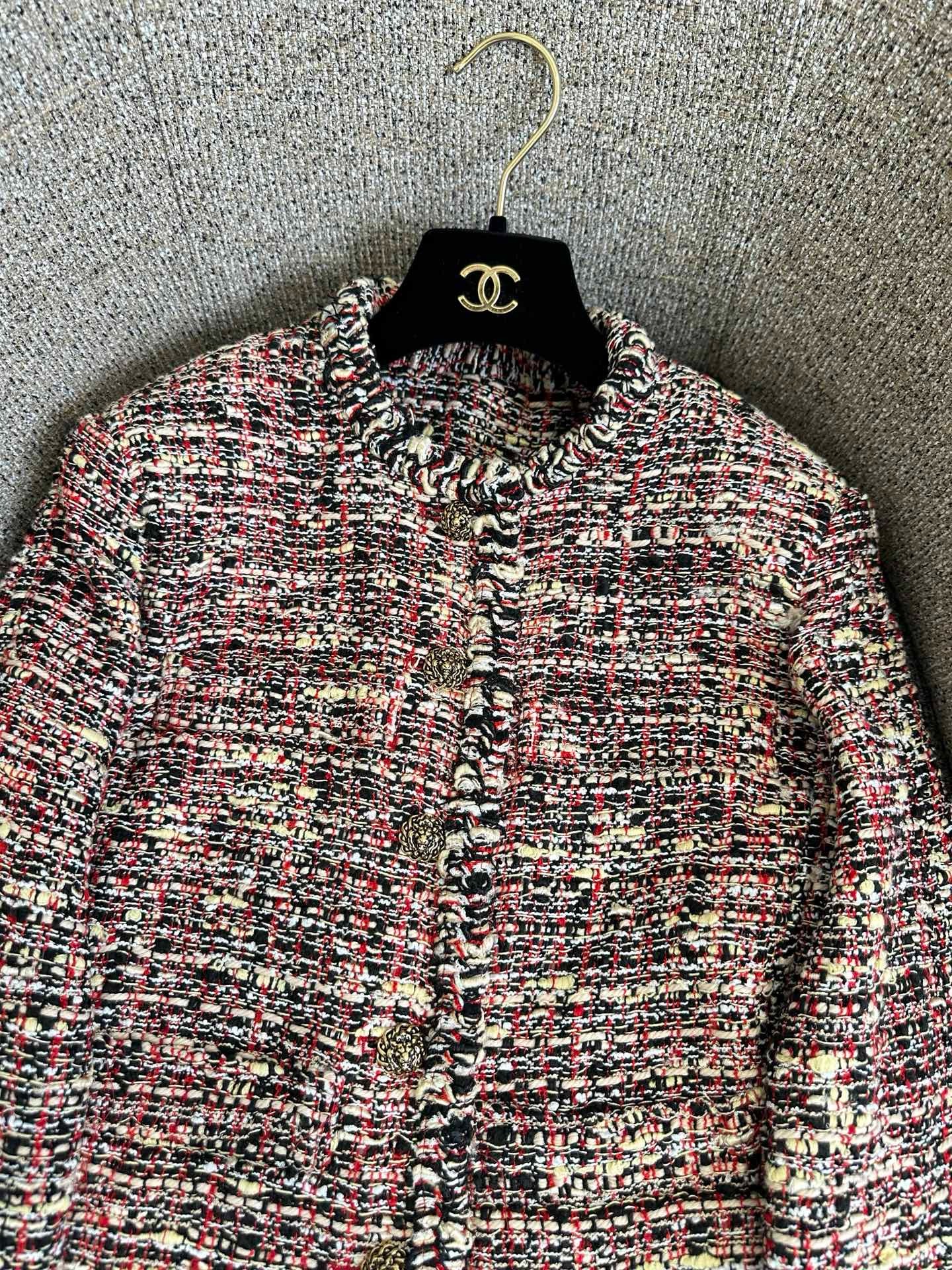 Жакет женский Chanel из многоцветного твида