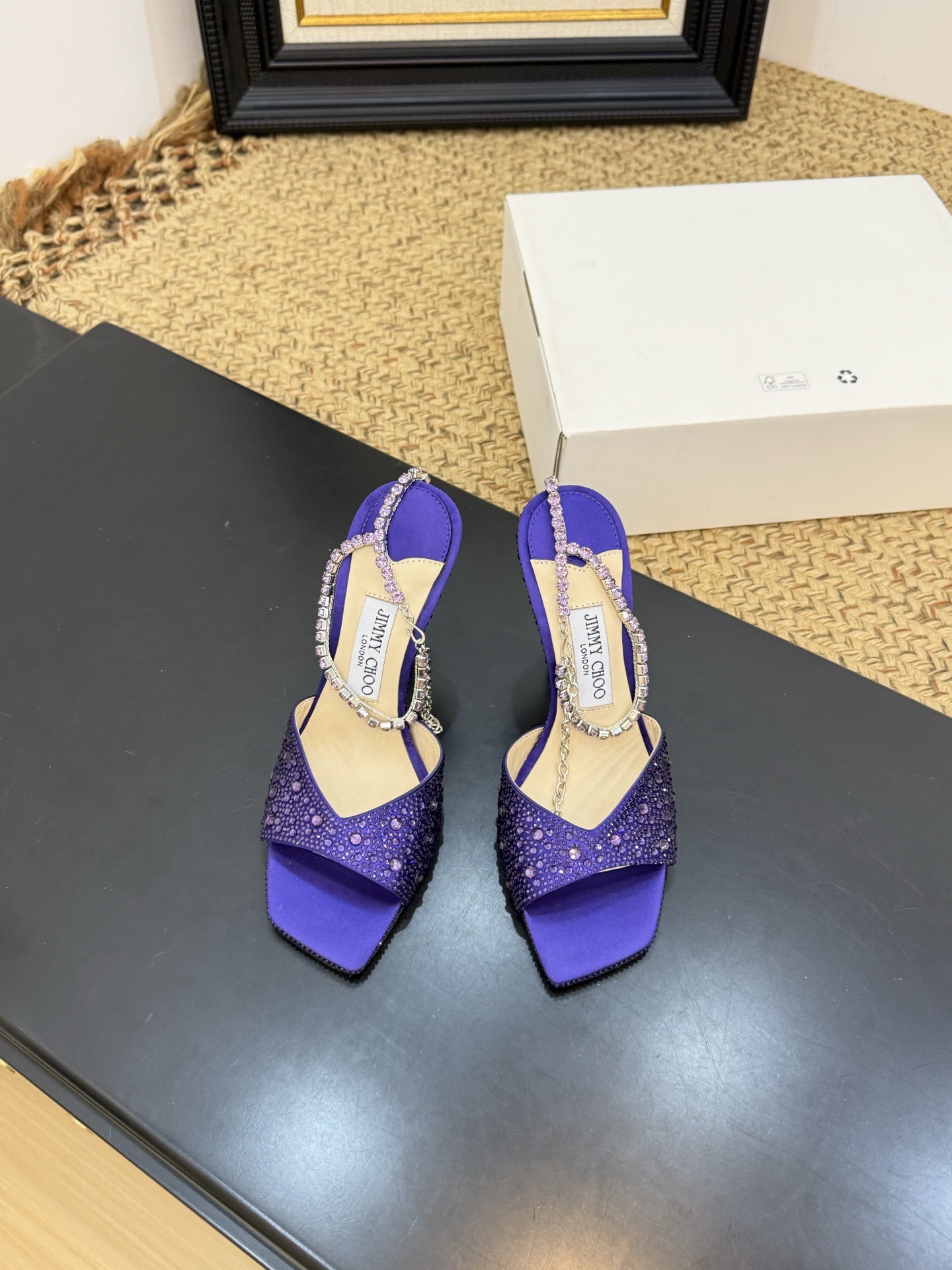Туфли женские в стиле Jimmy Choo Amelia 25SS фиолетового цвета
