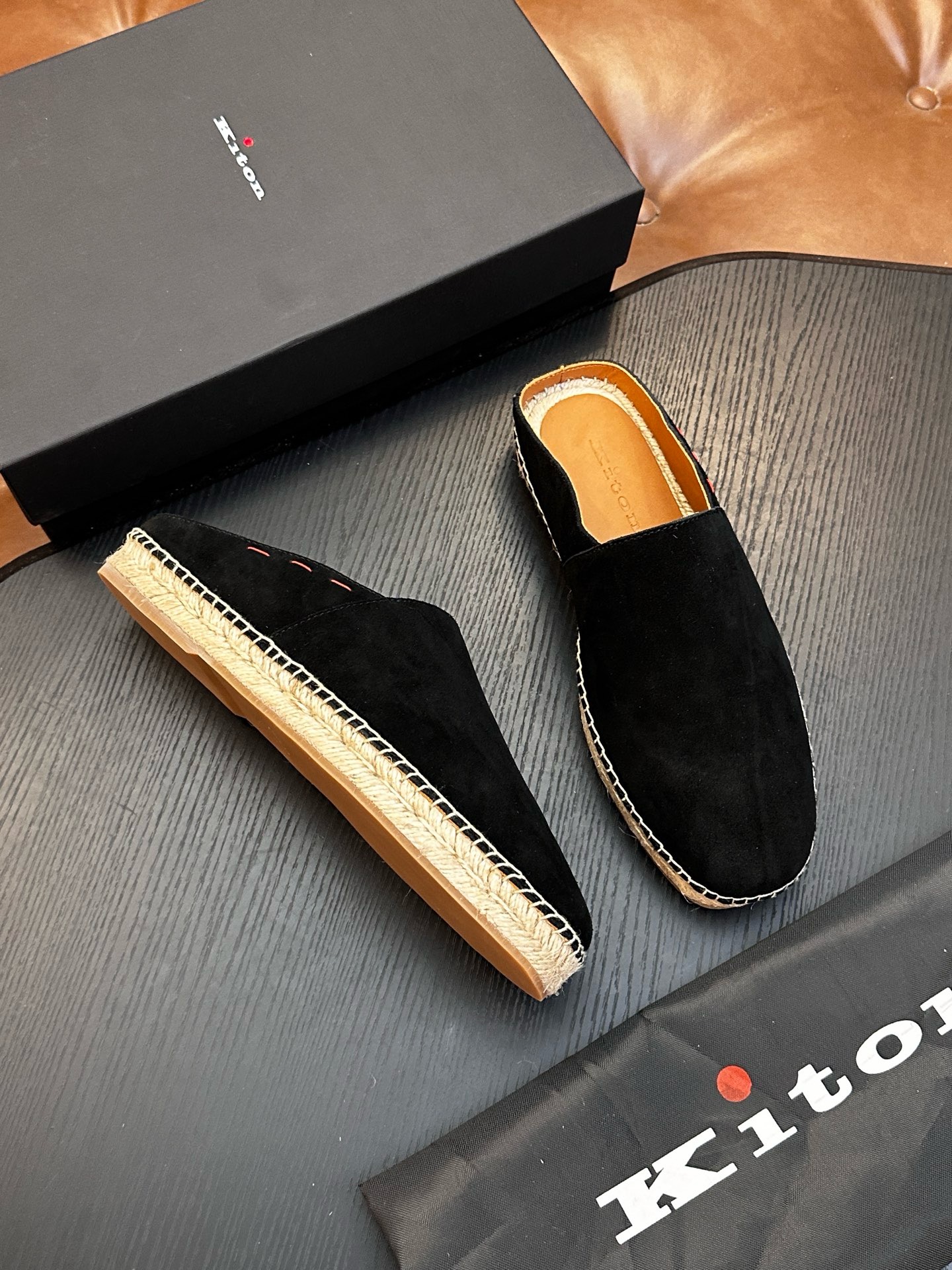 Мюли мужские в стиле Kiton чёрного цвета