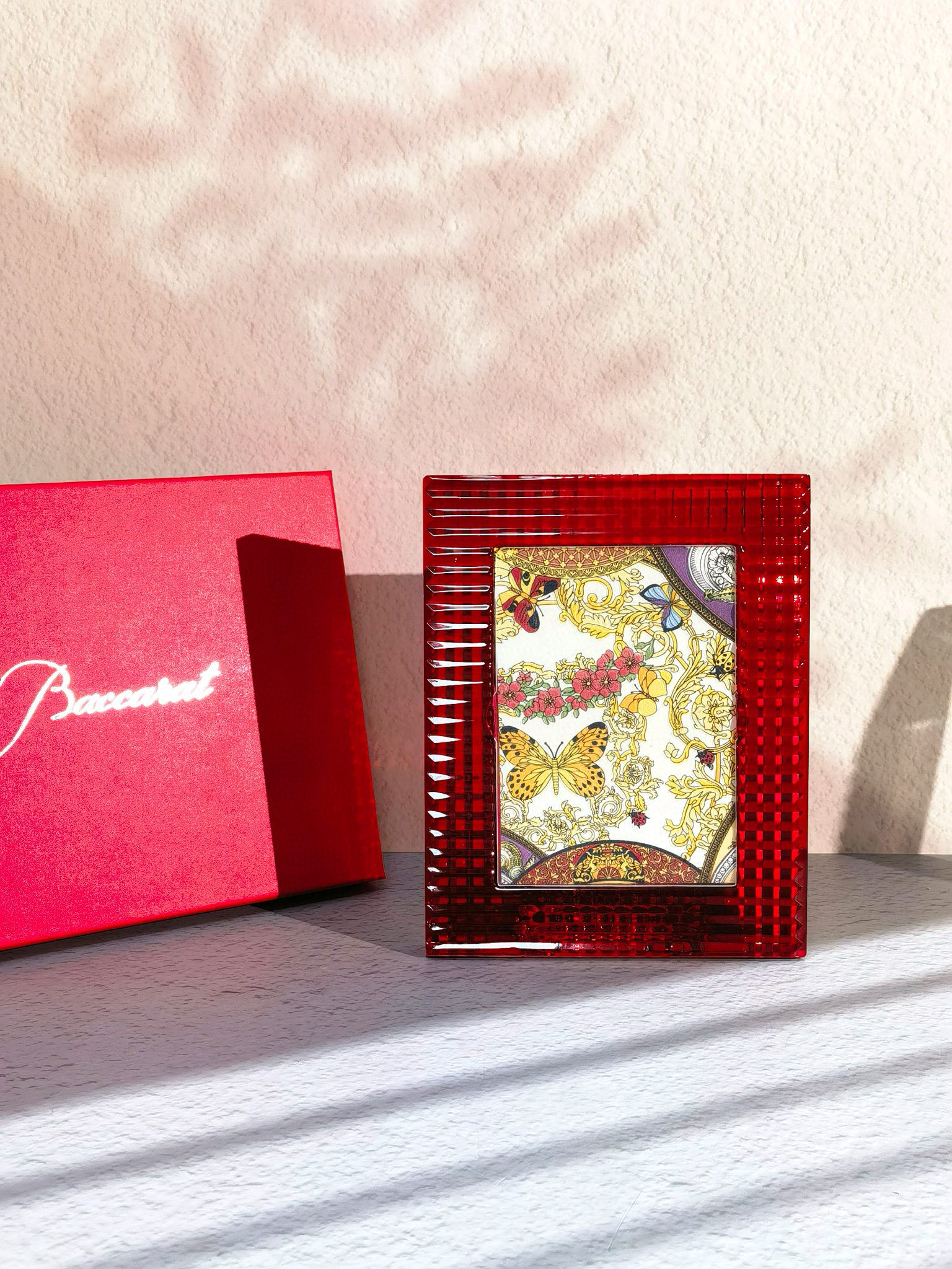 Хрустальная фоторамка в стиле Baccarat Brilliant Series, красного цвета