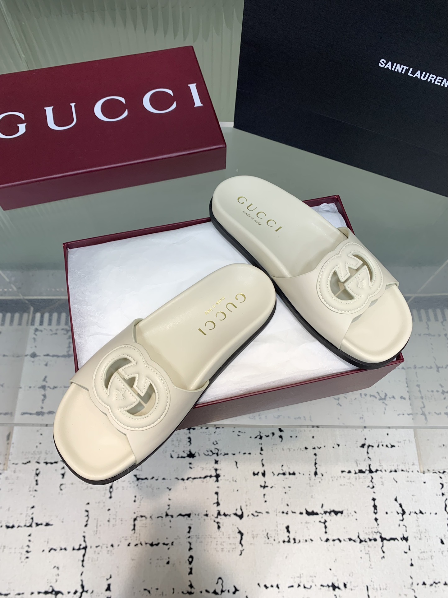 Мюли женские в стиле Gucci GG молочного цвета