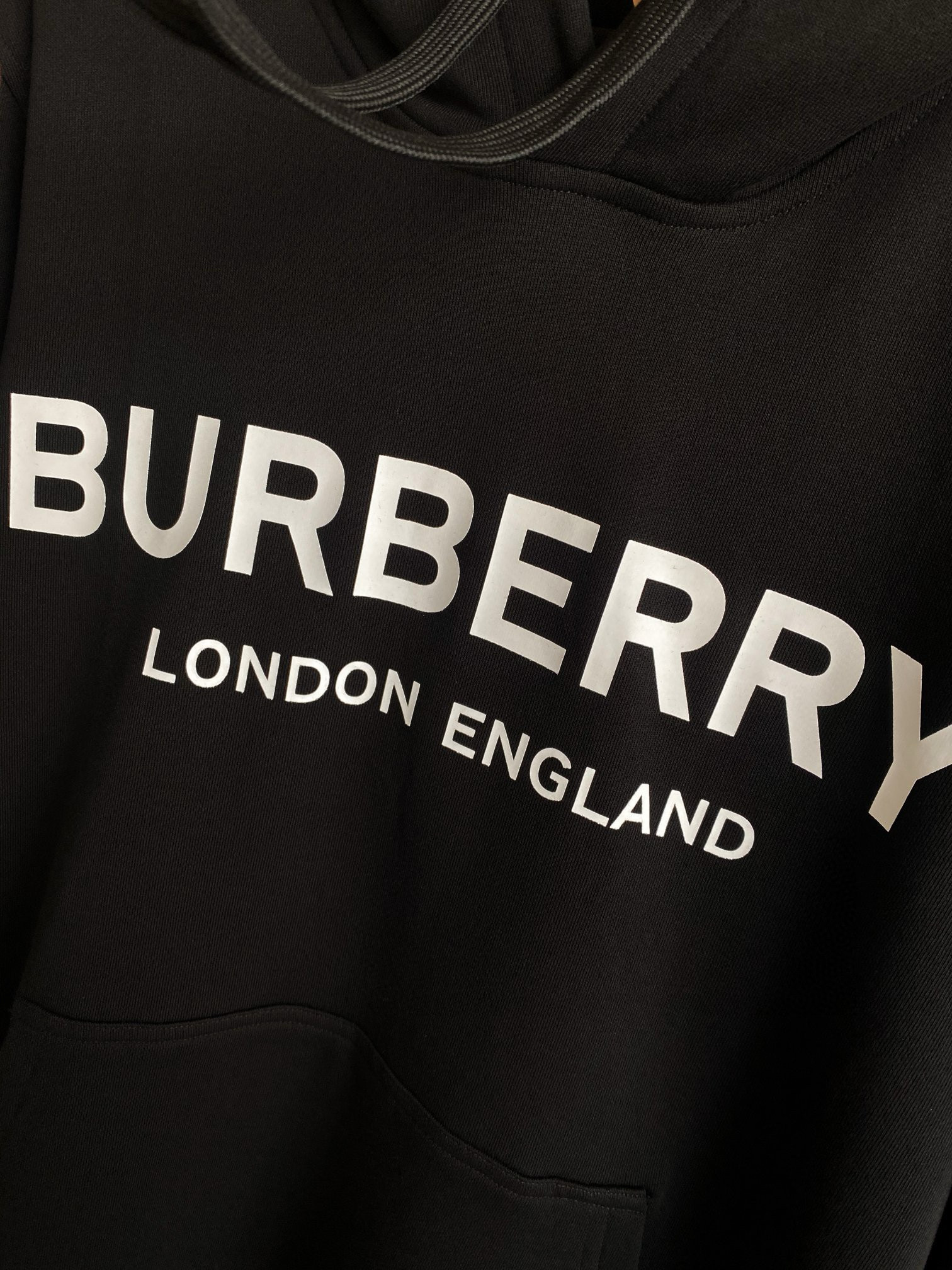 Худи унисекс в стиле Burberry из плотного флиса чёрного цвета