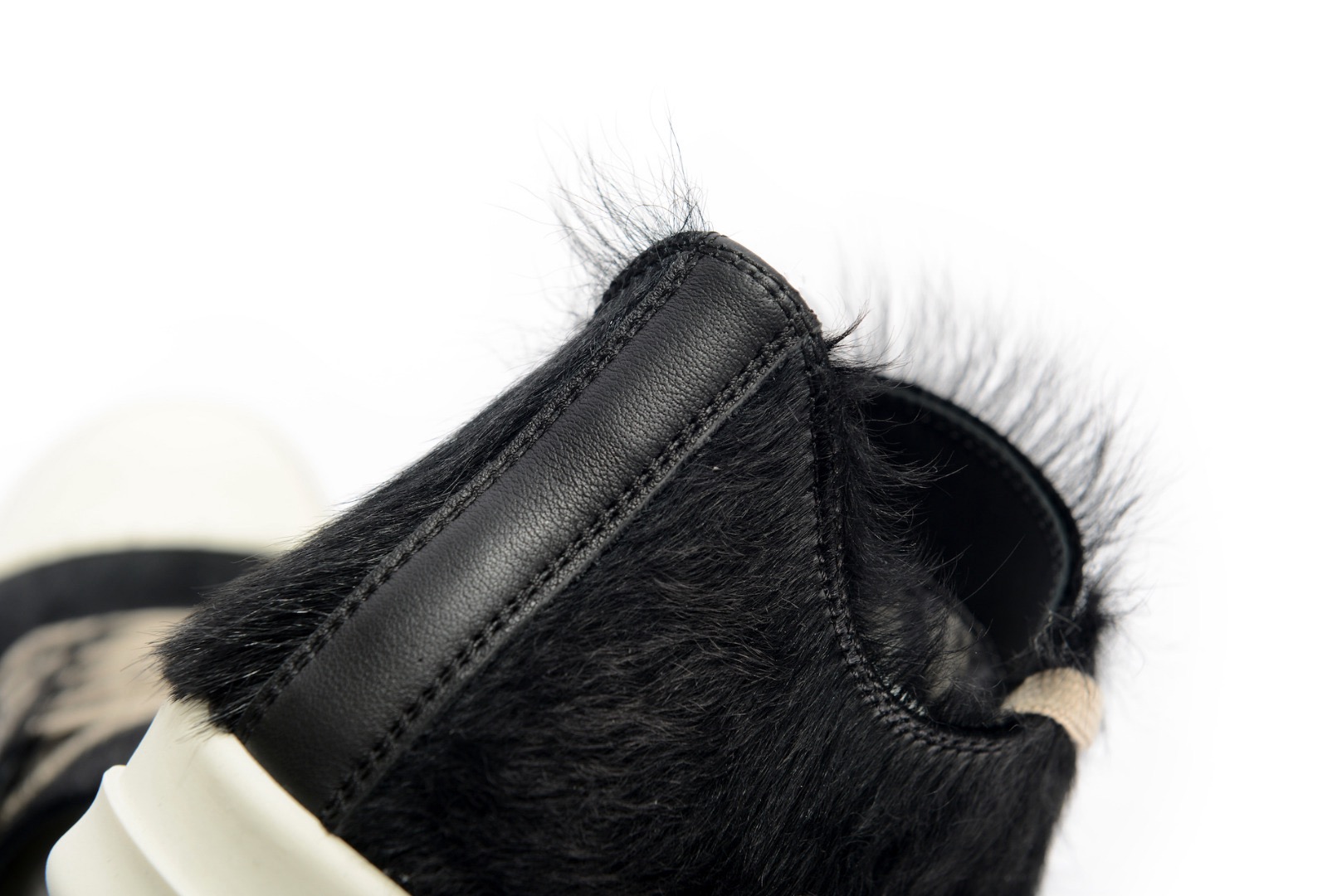 Кроссовки унисекс в стиле Rick Owens с ворсом черного цвета