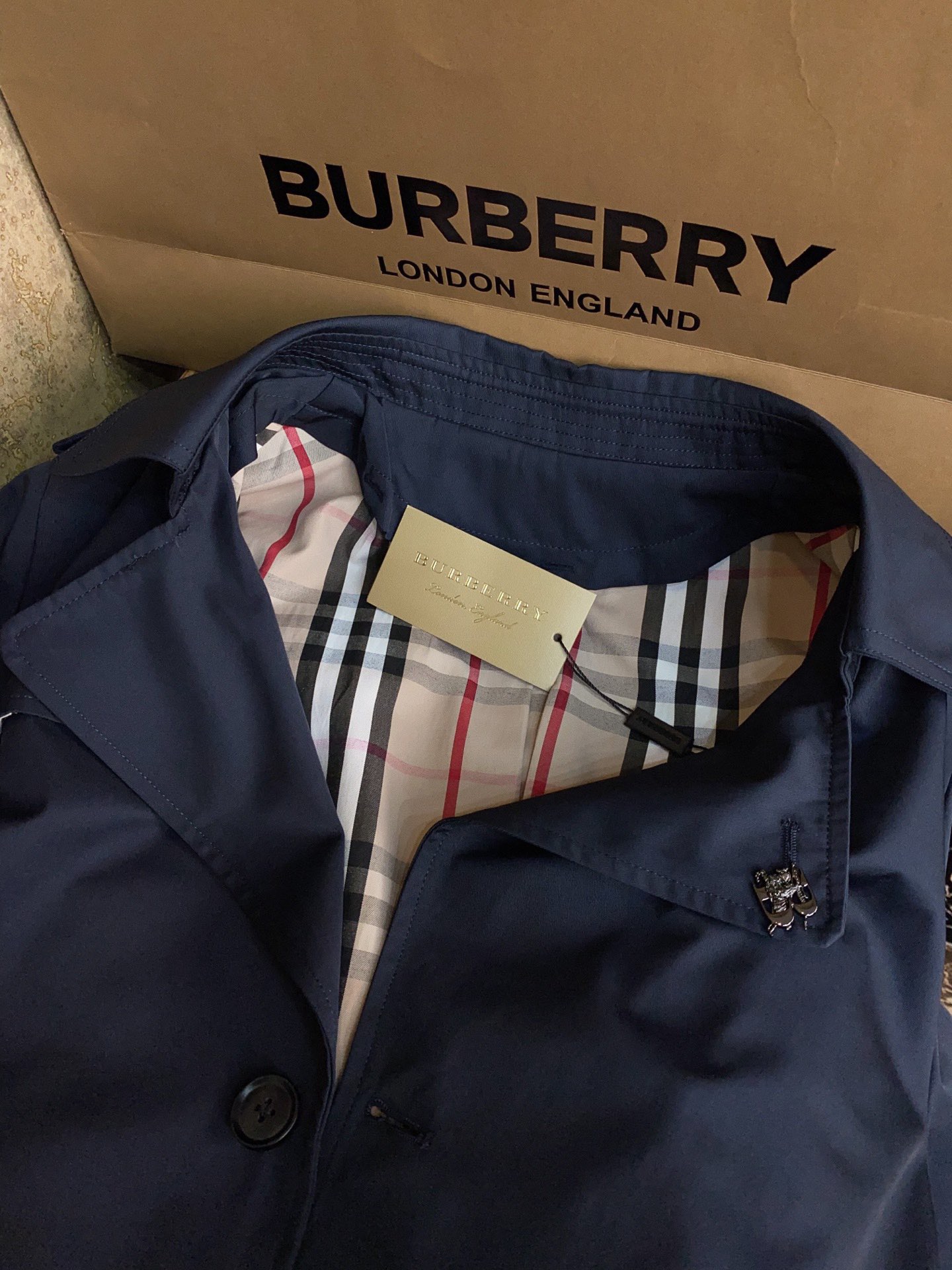 Тренч мужской в стиле Burberry темно-синего цвета классический