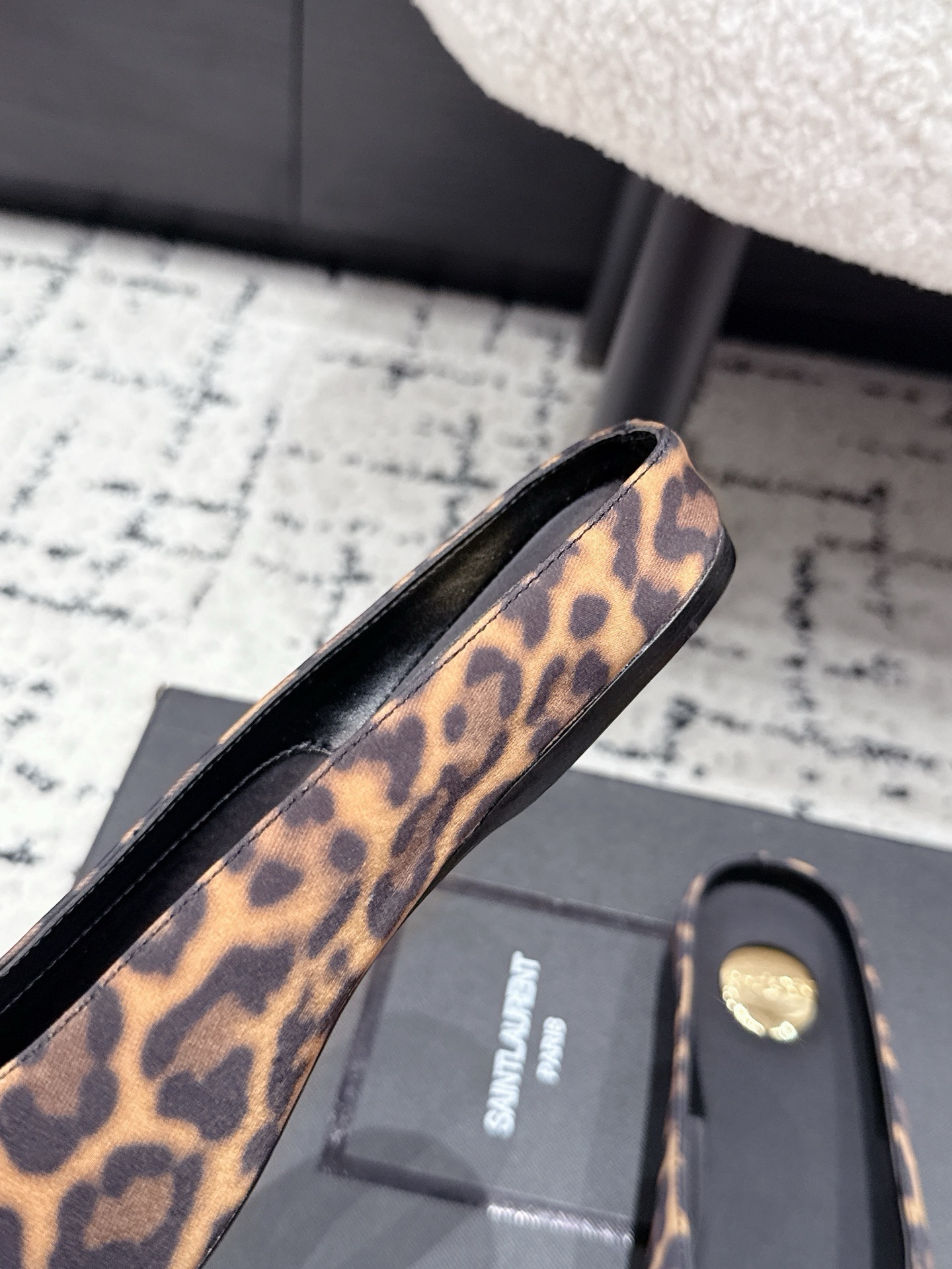 Мюли женские Saint Laurent леопардового цвета