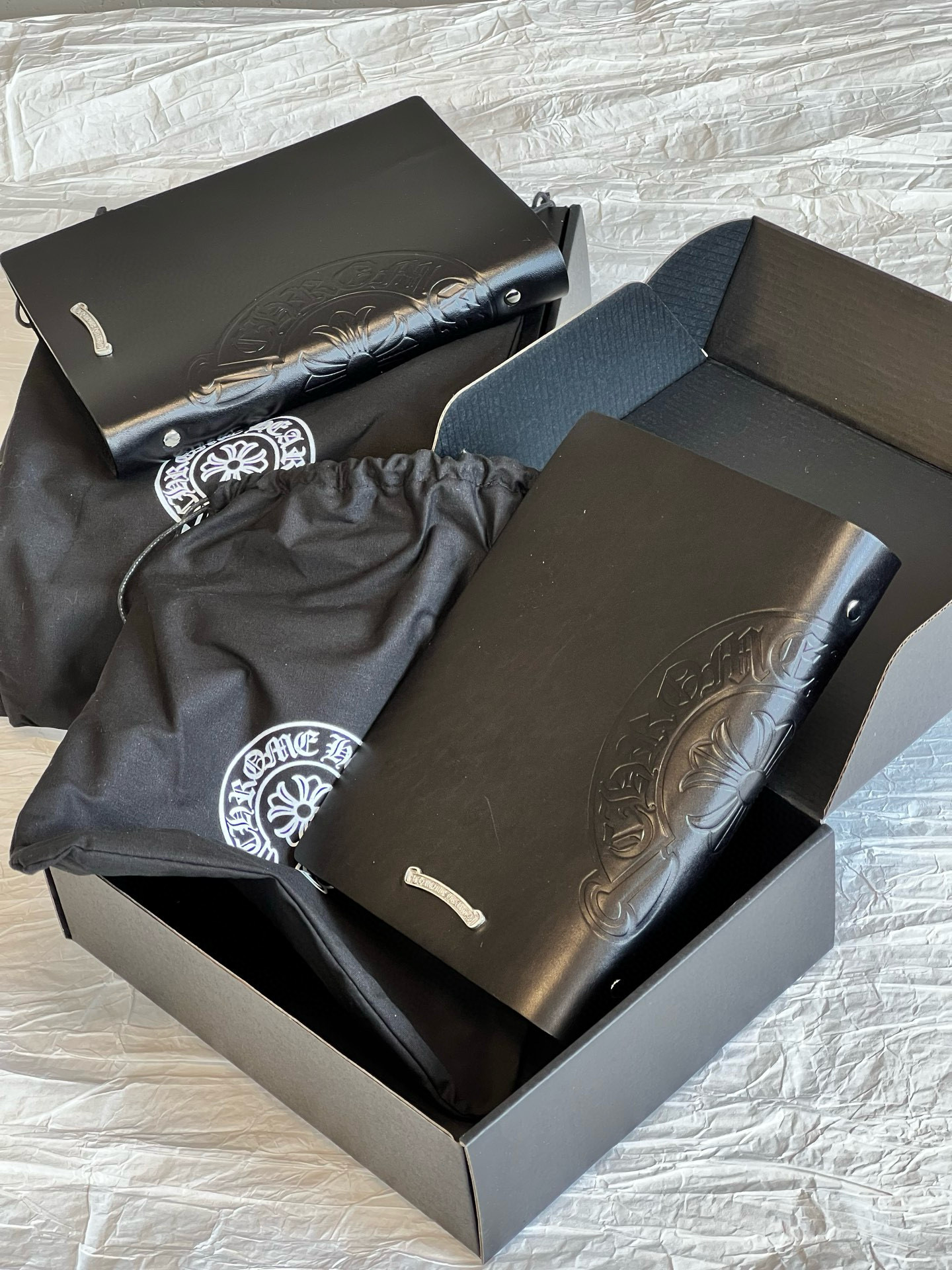 Папка для документов Chrome Hearts из натуральной кожи черного цвета