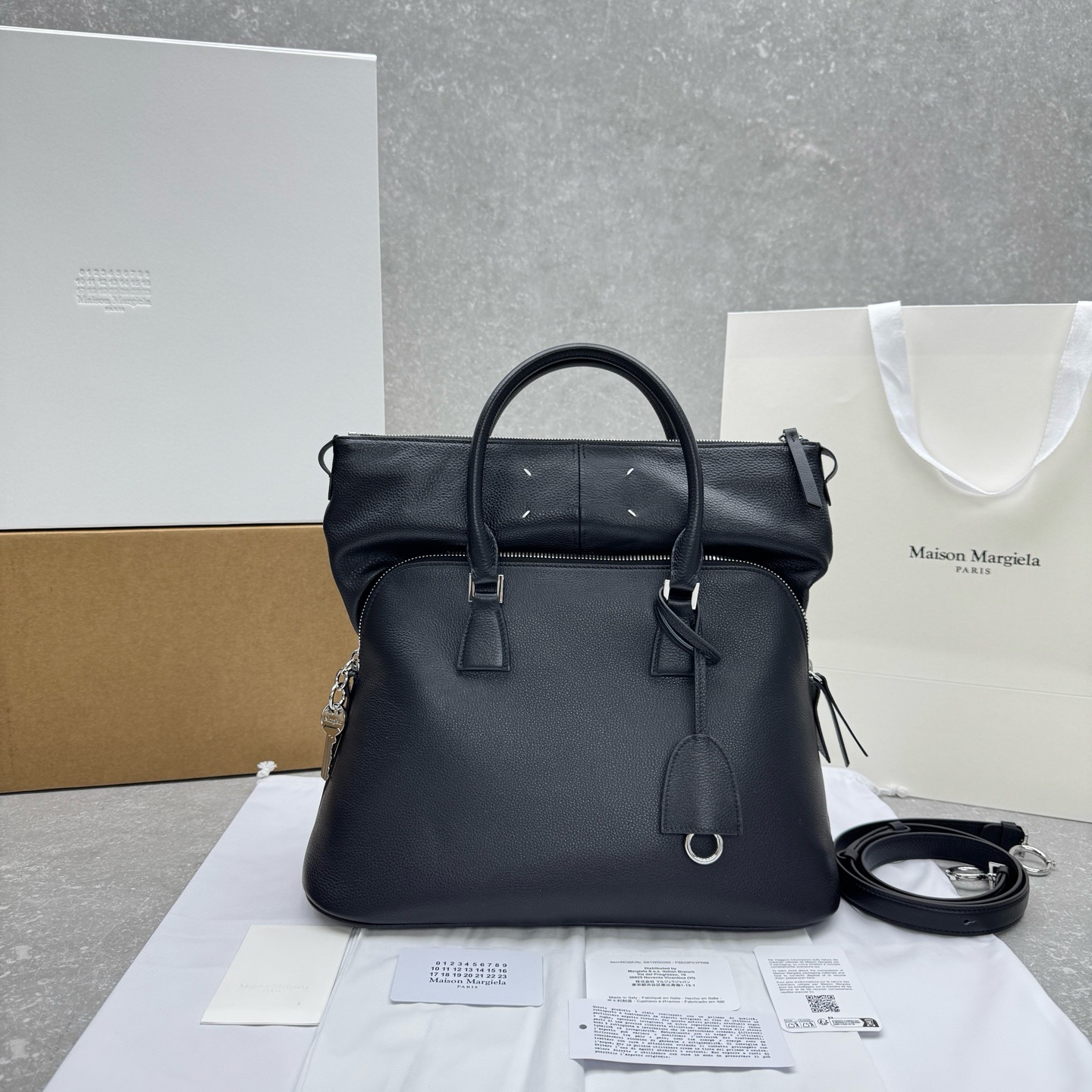 Сумка Maison Margiela 5AC чёрного цвета 23 см.