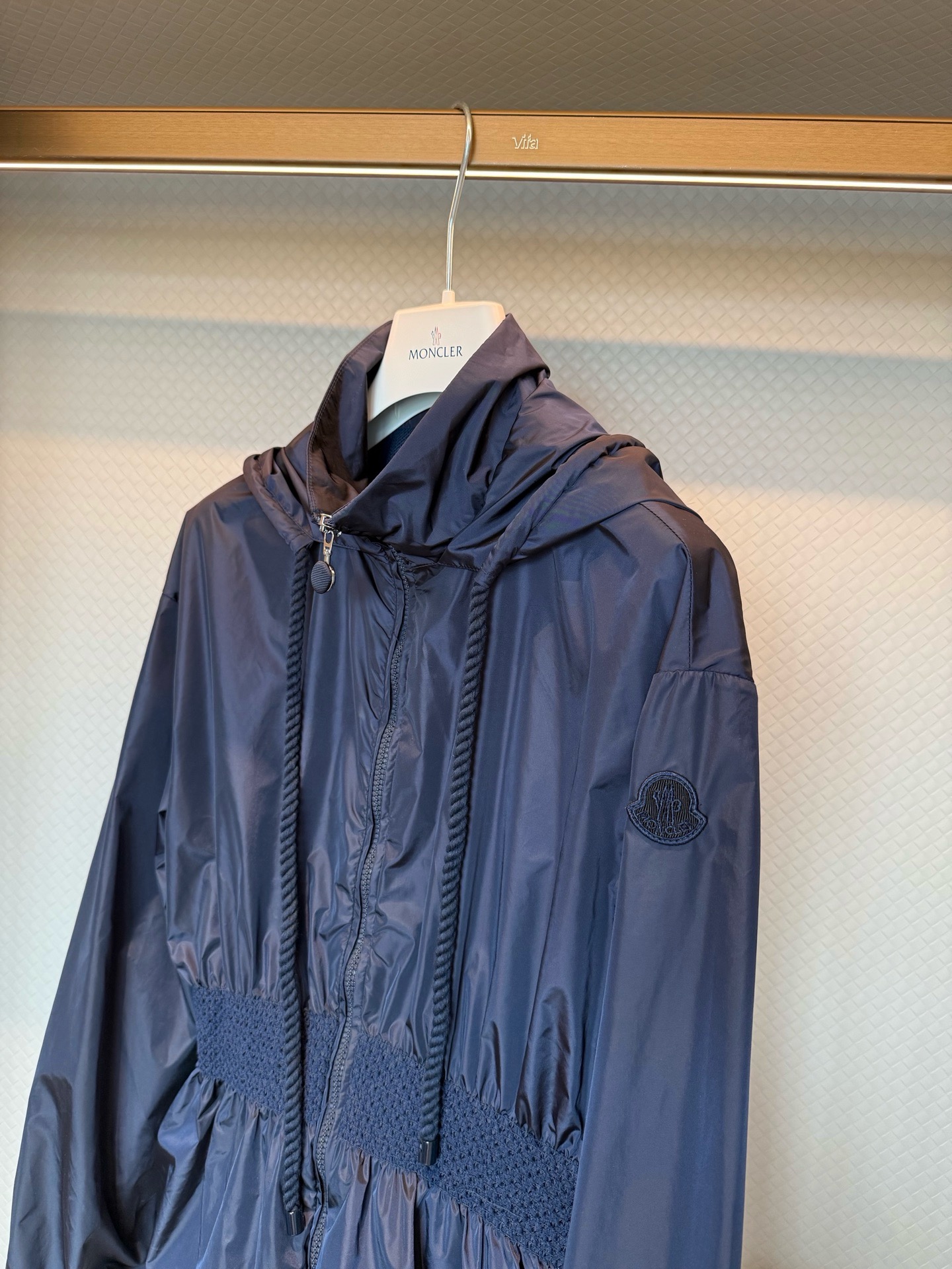 Куртка женская в стиле Moncler синего цвета