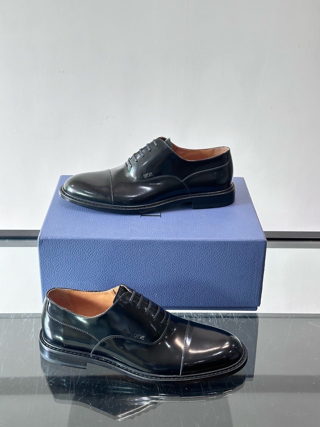 Туфли мужские в стиле Dior Oxford из натуральной кожи черного цвета