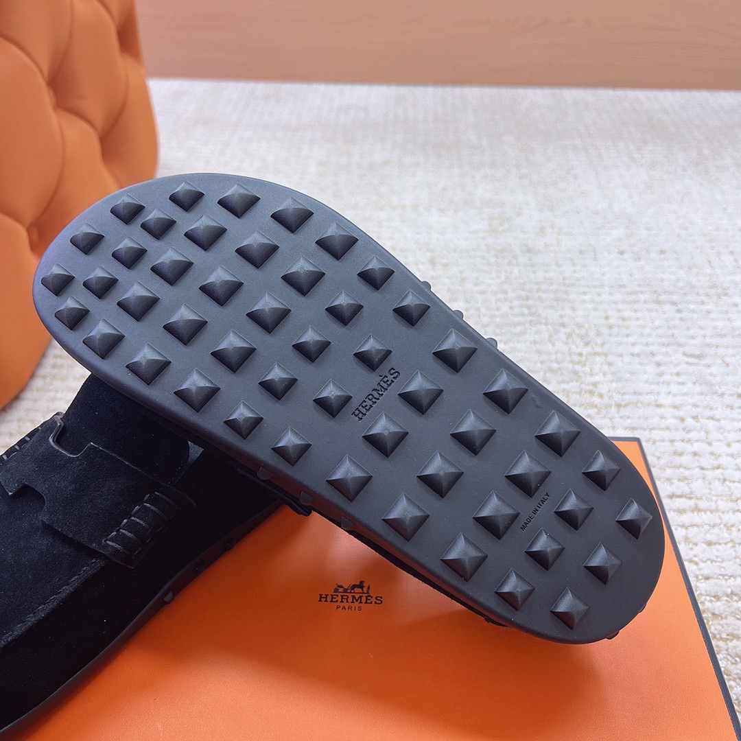 Лоферы мужские в стиле Hermès черного цвета