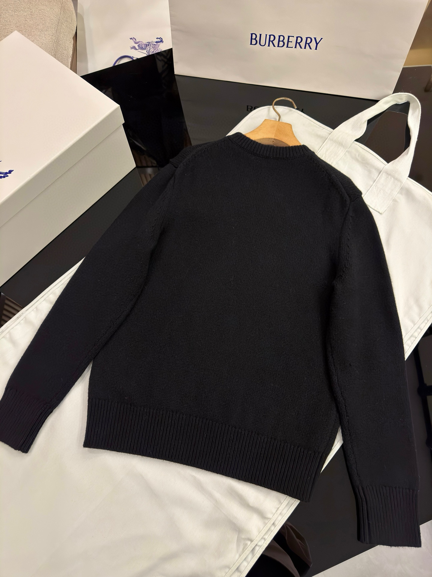 Свитер унисекс в стиле Burberry с жаккардовым логотипом EKD чёрного цвета