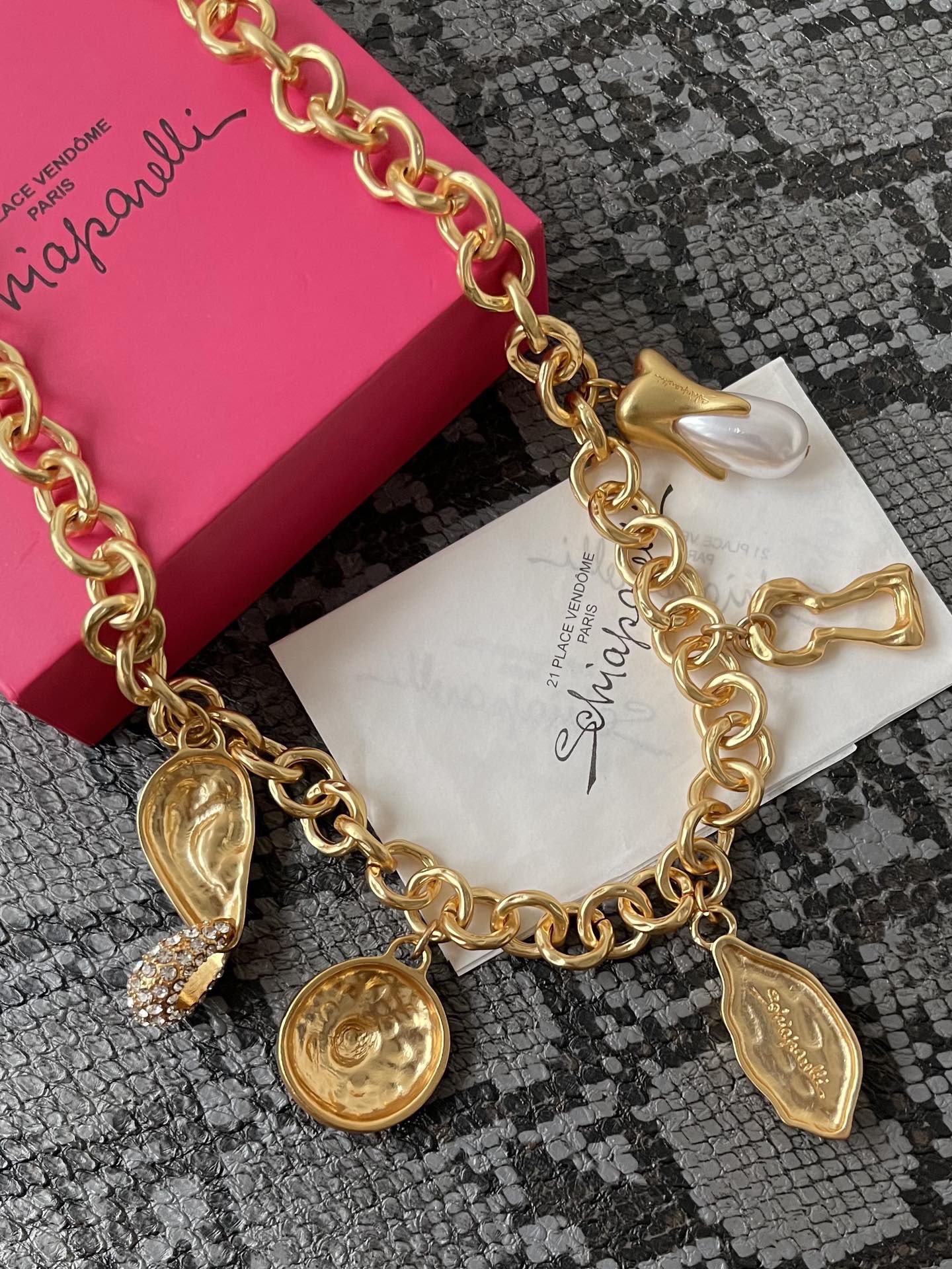 Колье женское в стиле Schiaparelli