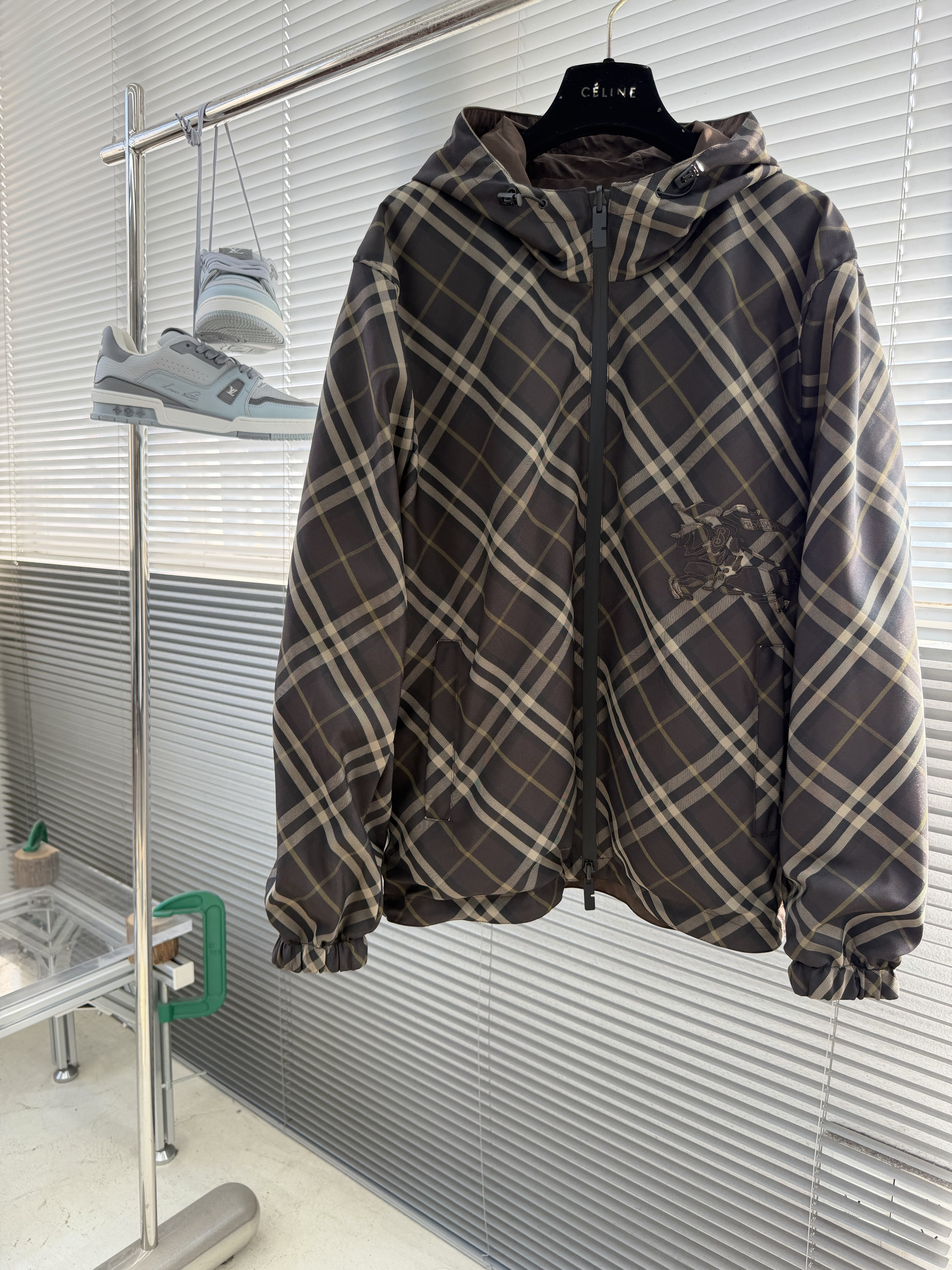 Куртка мужская в стиле Burberry двусторонняя с капюшоном