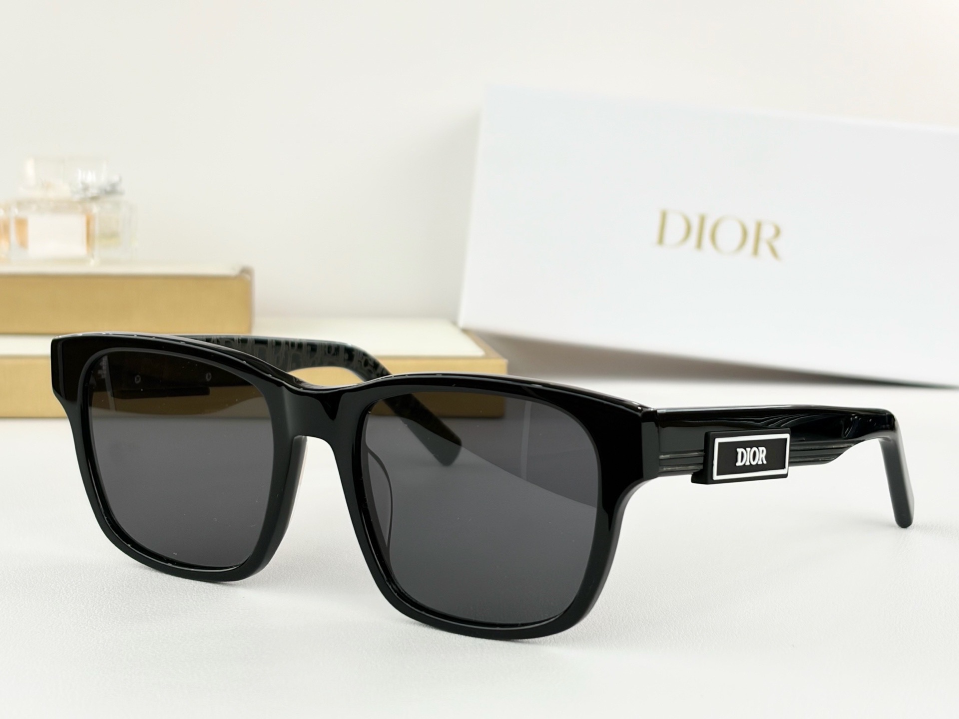 Очки солнцезащитные унисекс в стиле Dior B23 S2F