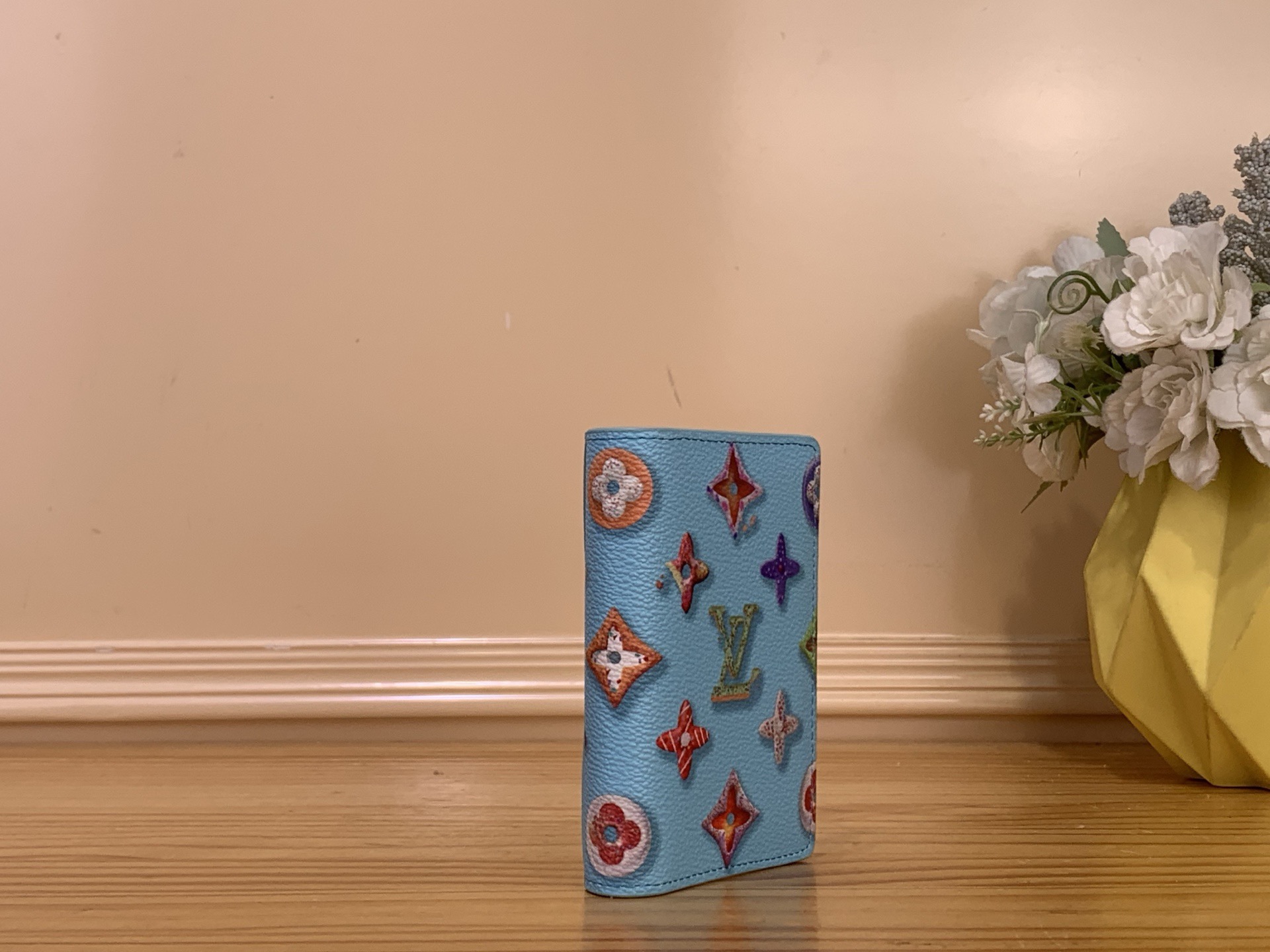 Кошелёк унисекс в стиле Louis Vuitton Monogram Donuts компактный