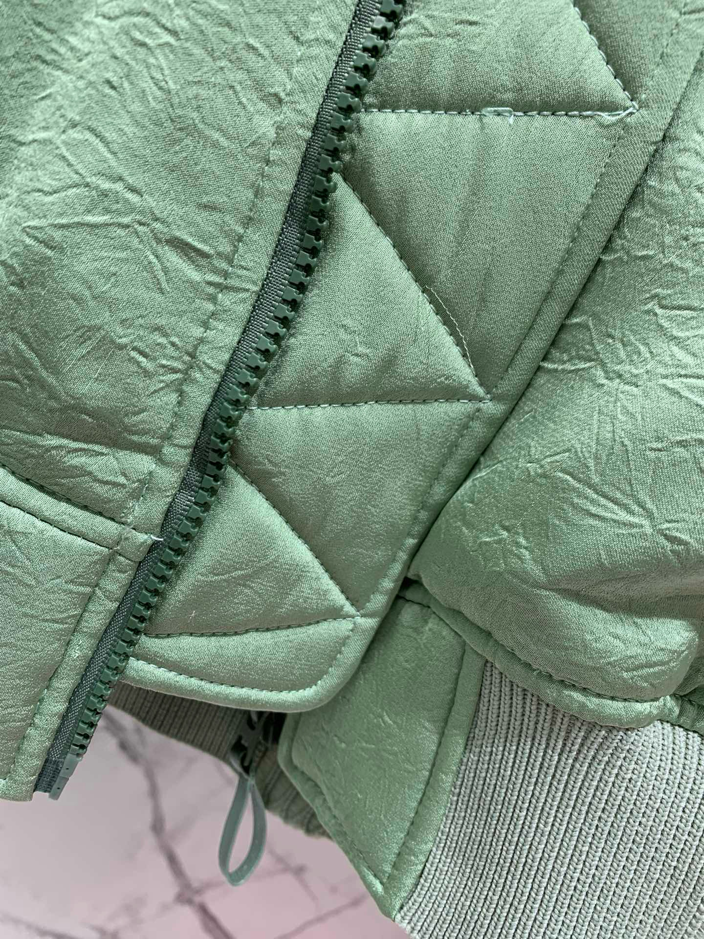 Куртка-бомбер женская в стиле Acne Studios из плотного хлопка премиум-класса, мятно-зелёного цвета