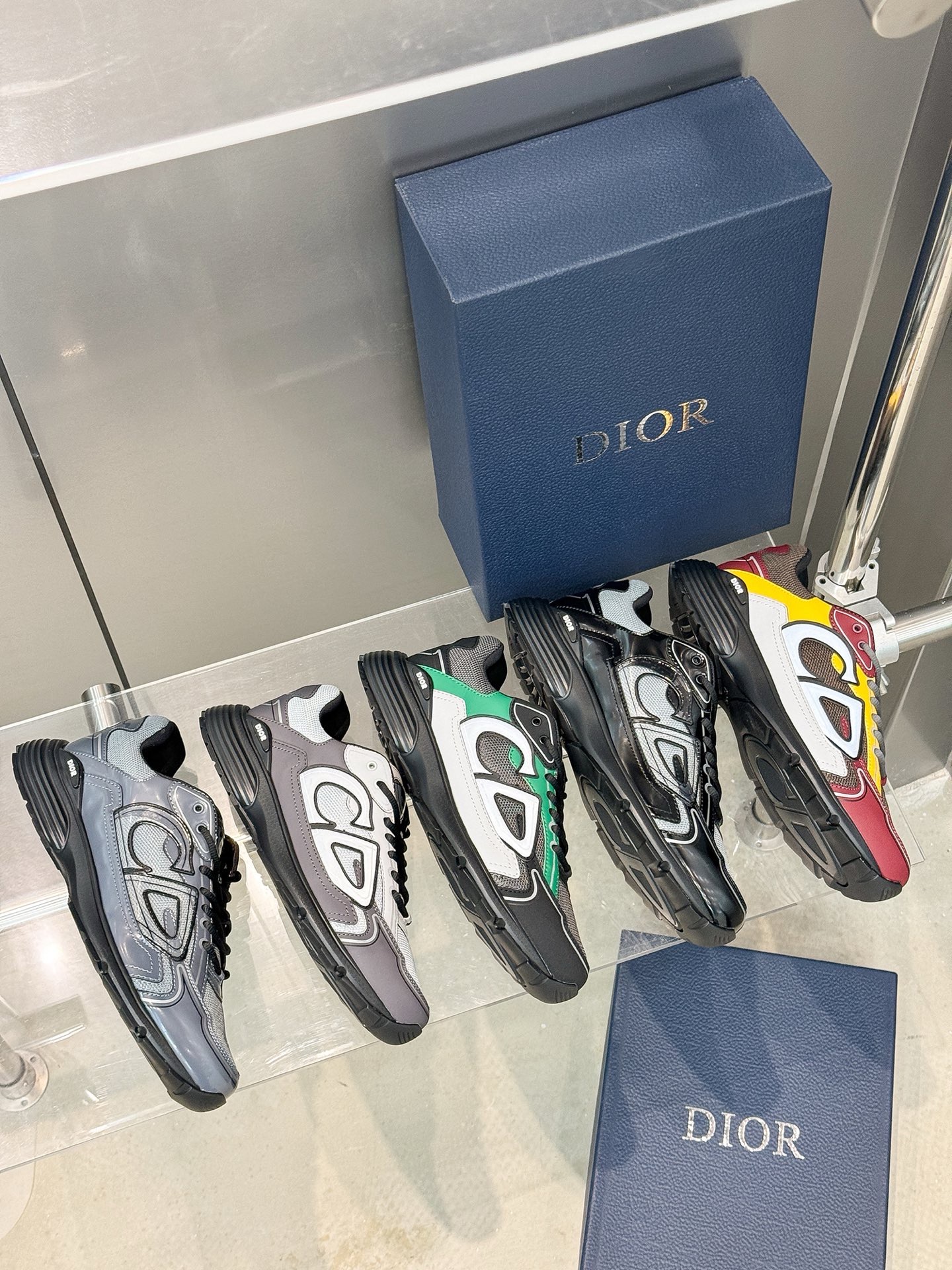 Кроссовки Dior B30 Countdown серого цвета