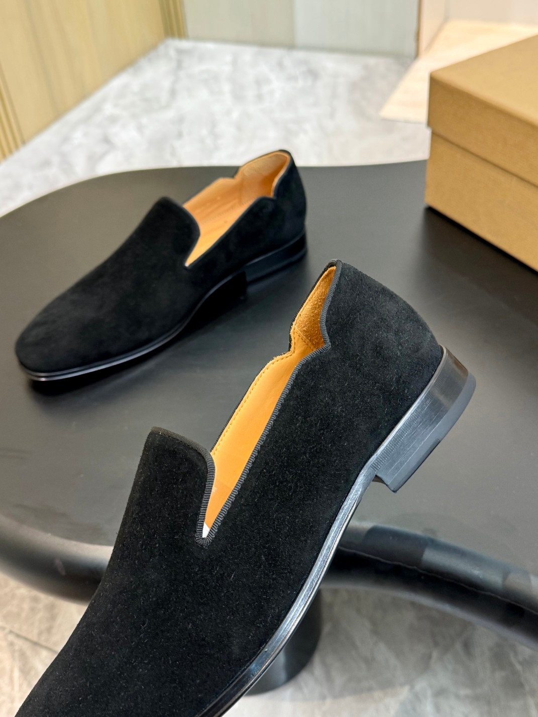Лоферы мужские Christian Louboutin Dandelion чёрного цвета