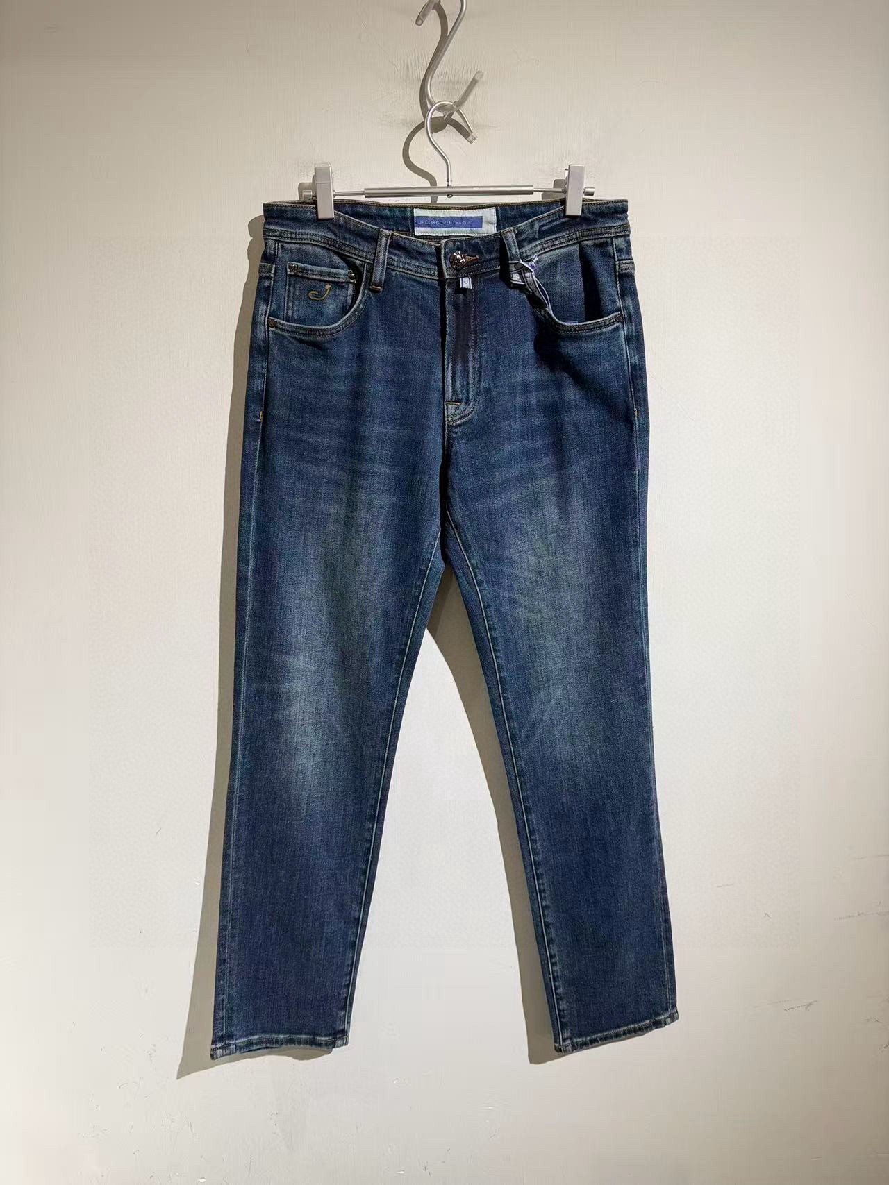 Джинсы мужские в стиле Jacob Cohen из денима синего цвета с прямым кроем